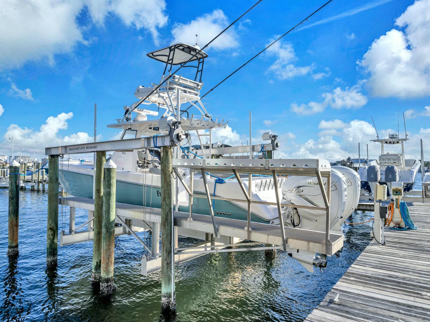 TRANQUIL HARBOR - Residential