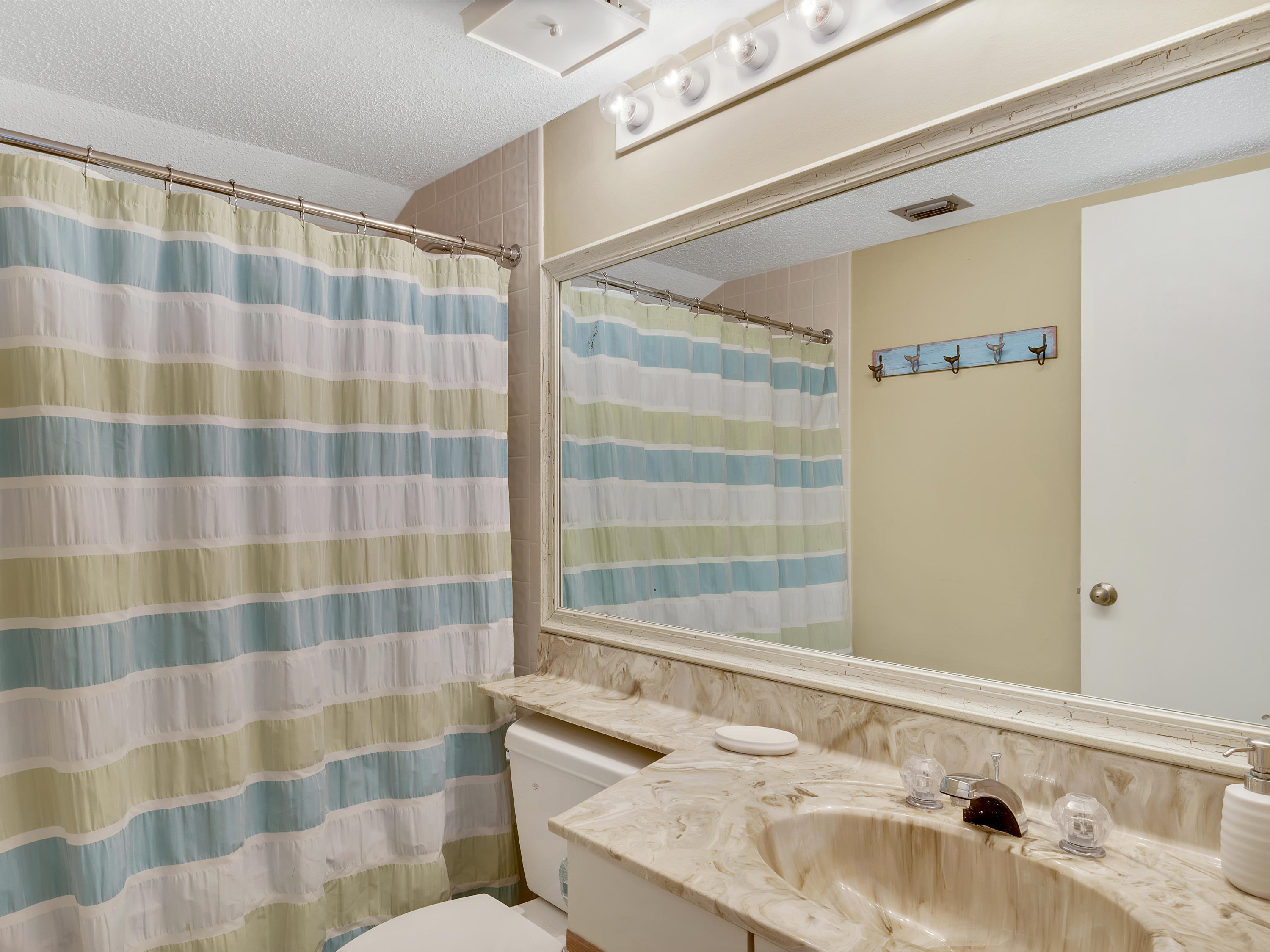 HIDDEN DUNES BEACH COTTAGES 1 - Residential