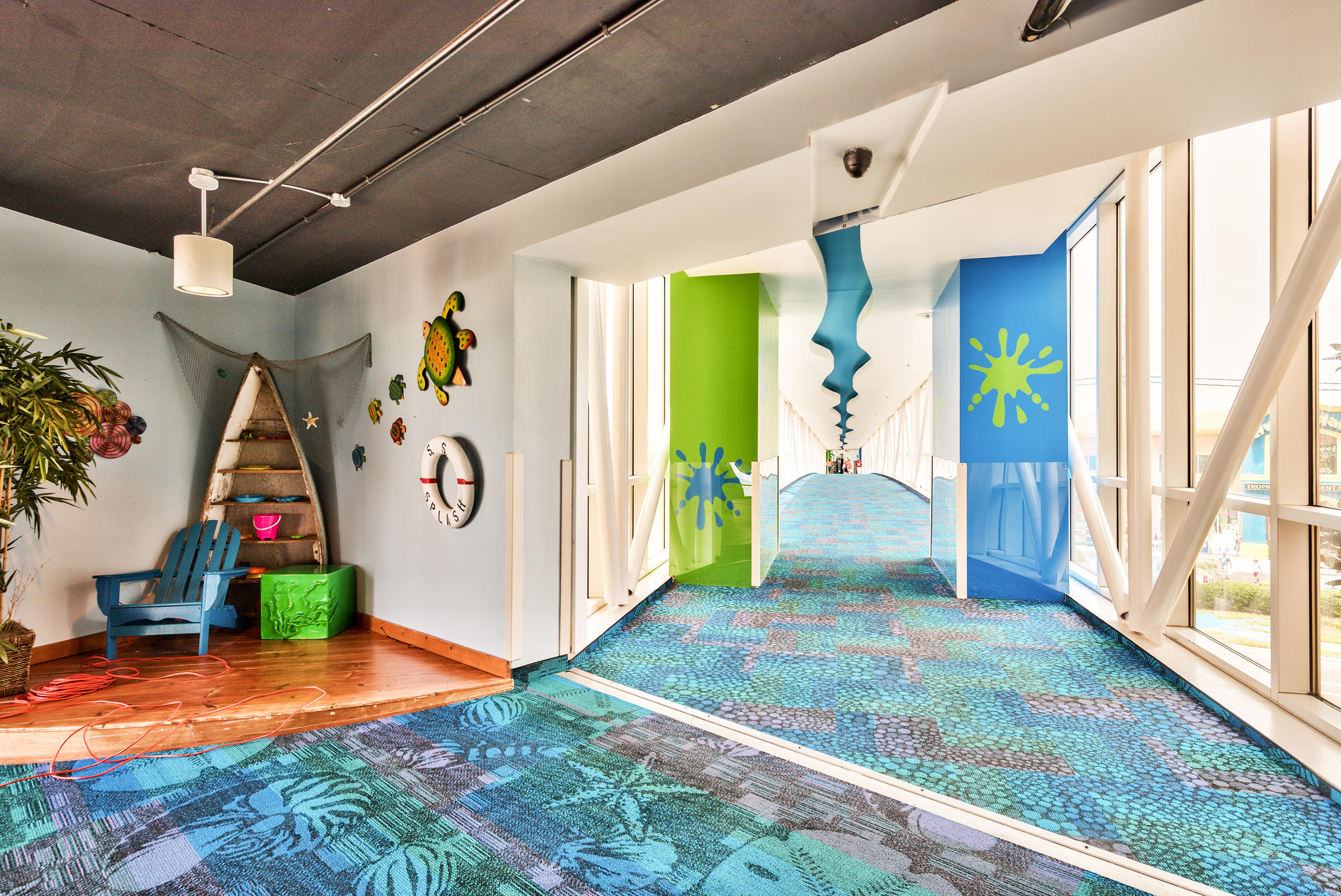 SPLASH CONDO - Residential