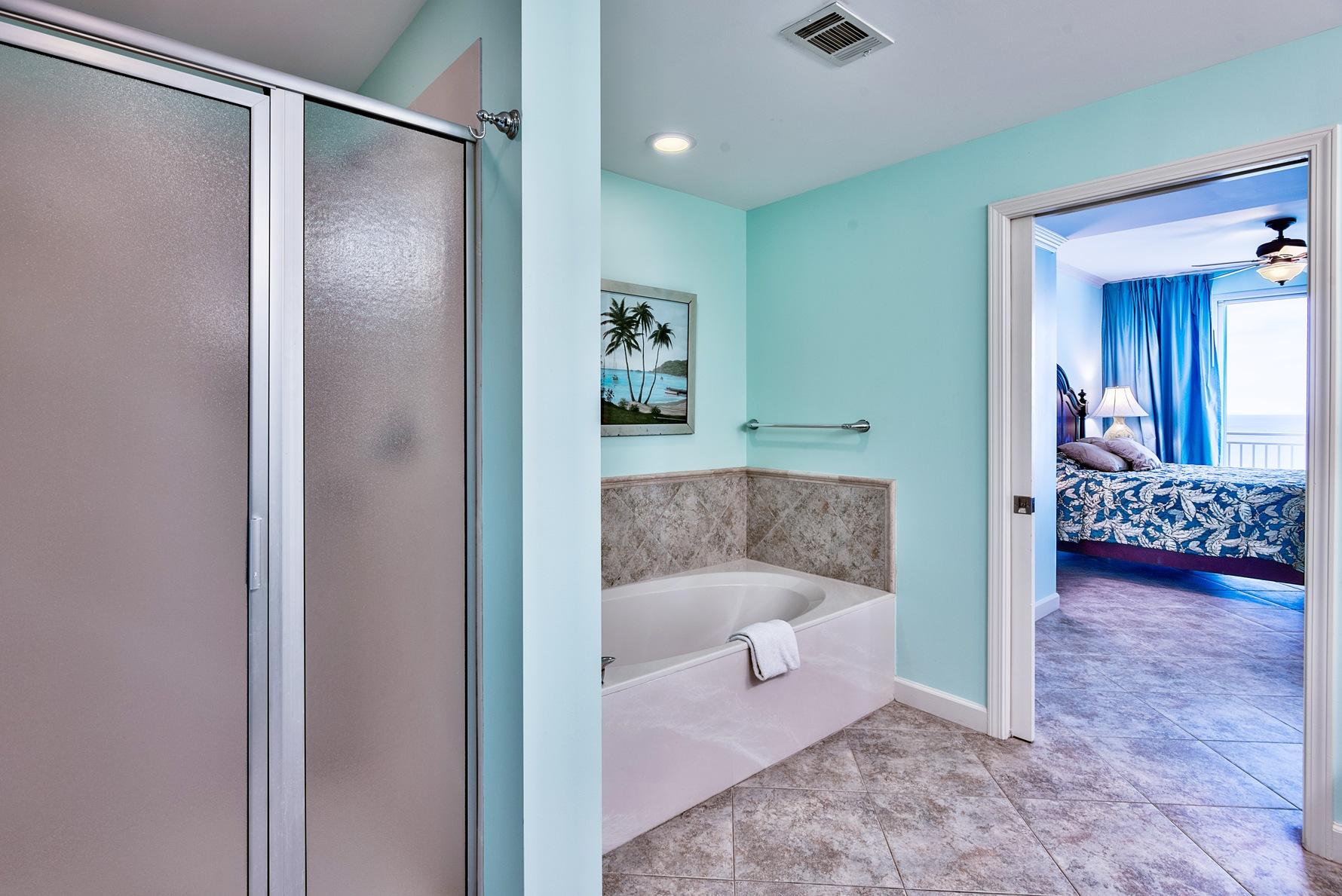 SPLASH CONDO - Residential