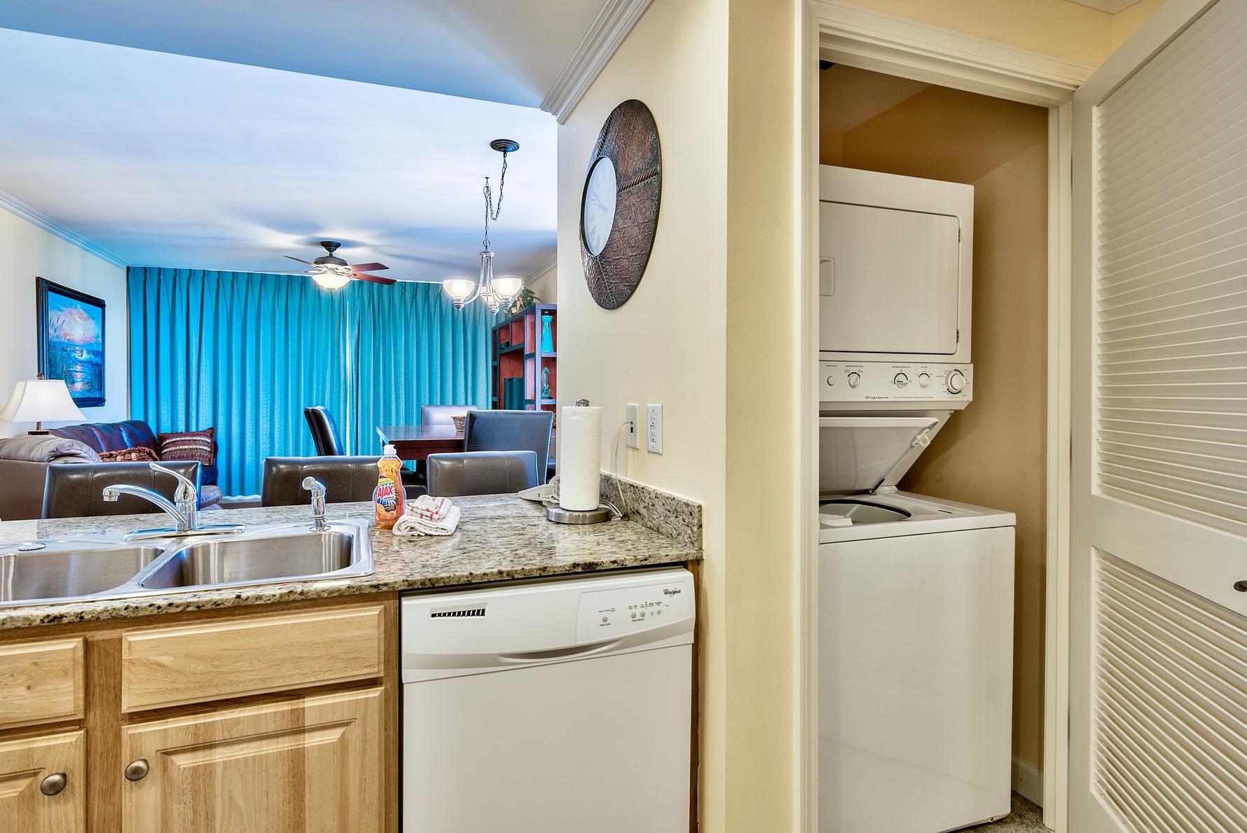 SPLASH CONDO - Residential