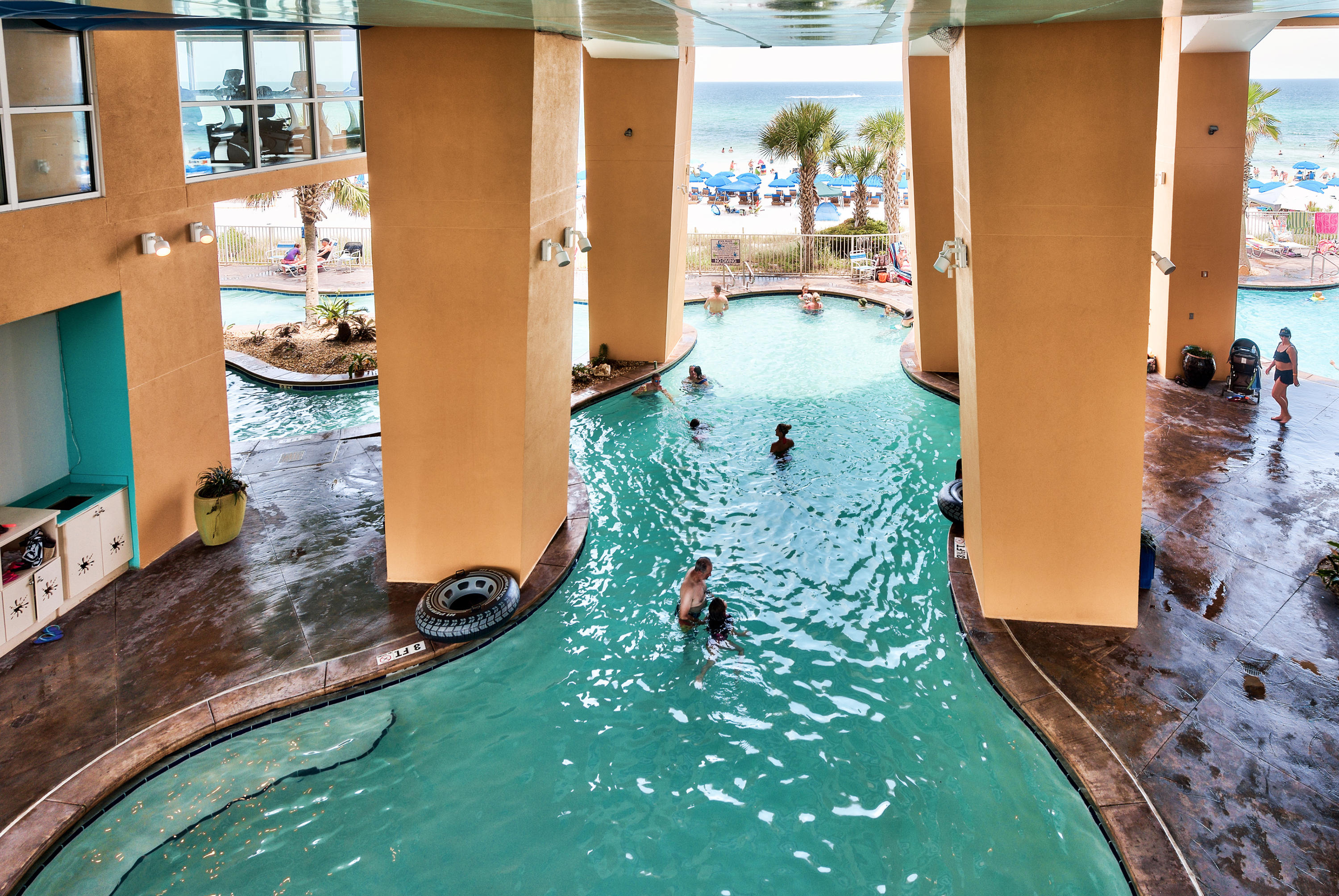 SPLASH CONDO - Residential