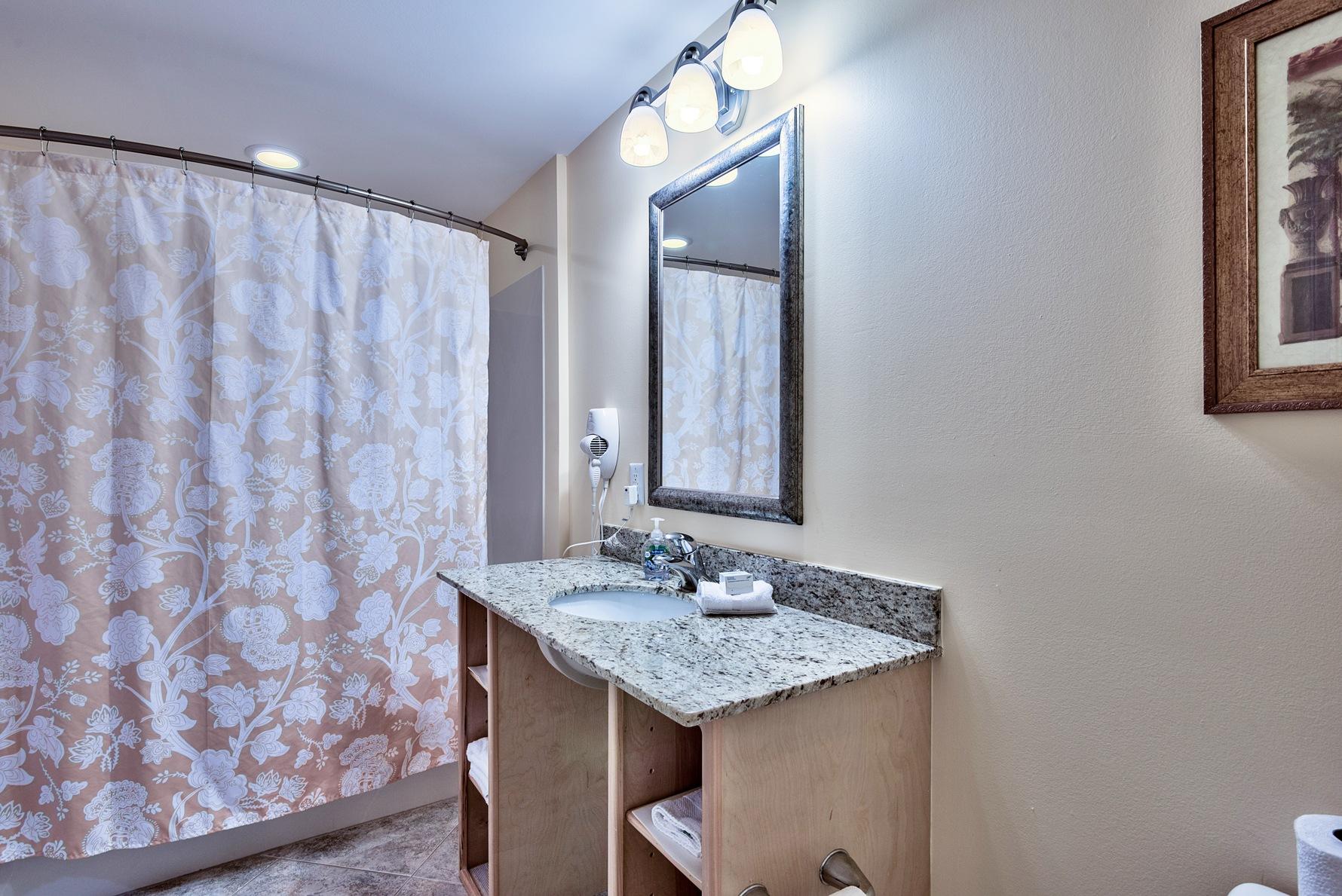 SPLASH CONDO - Residential