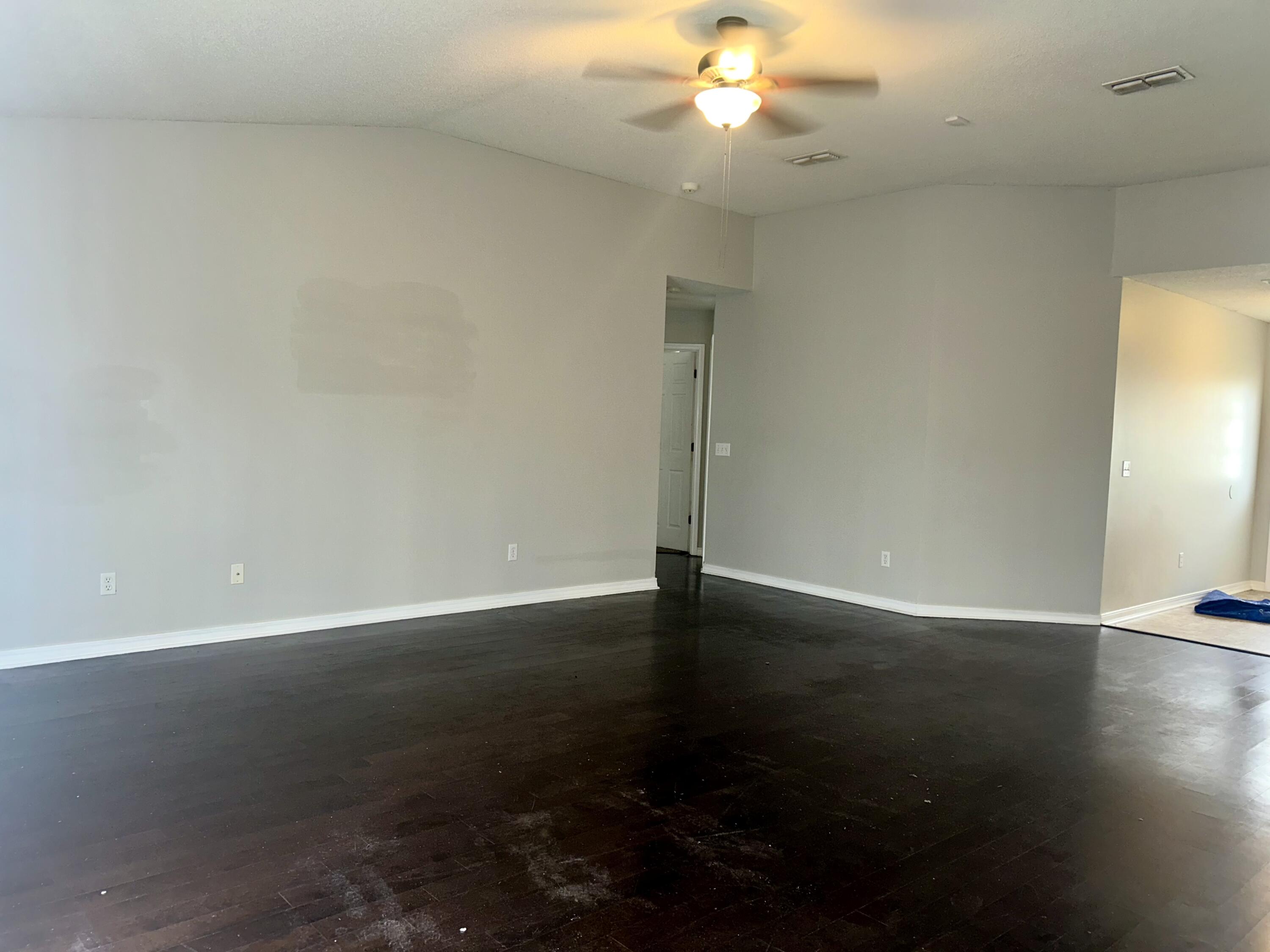 COUNTRYVIEW ESTATES 10TH ADDN - Residential Lease