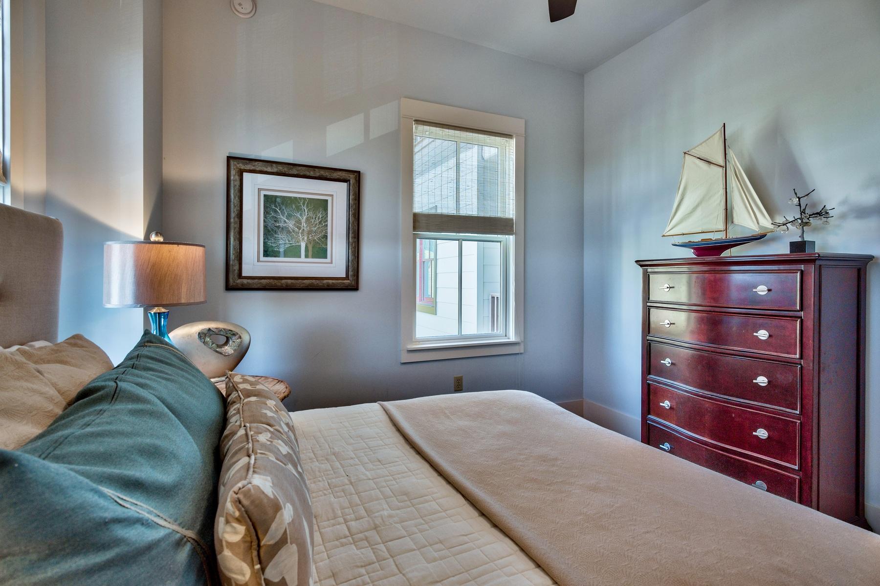 REDFISH VILLAGE - Residential