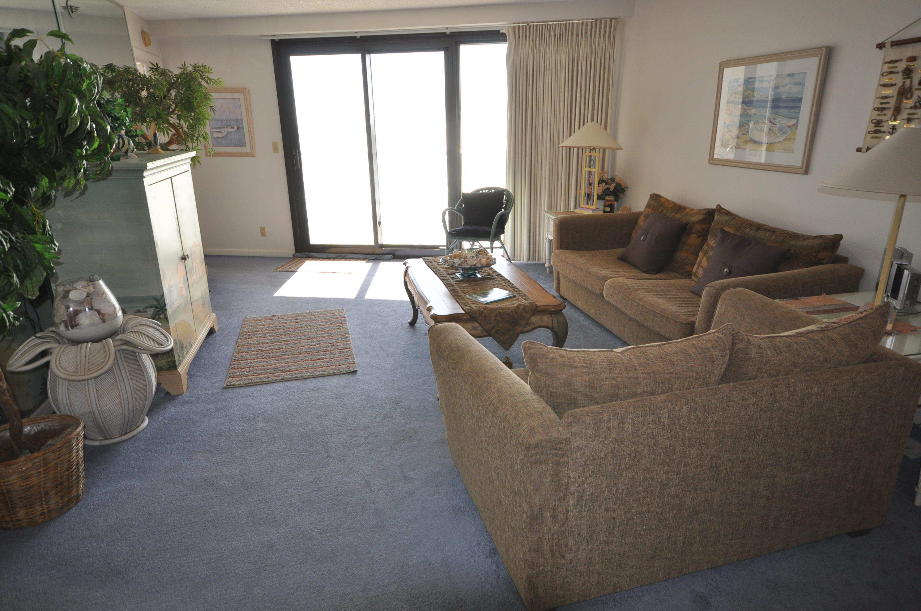 BEACHSIDE 2 CONDO - Residential