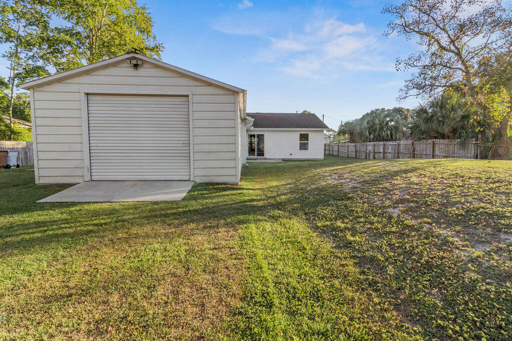 NAVARRE S/D 2ND ADDN - Residential