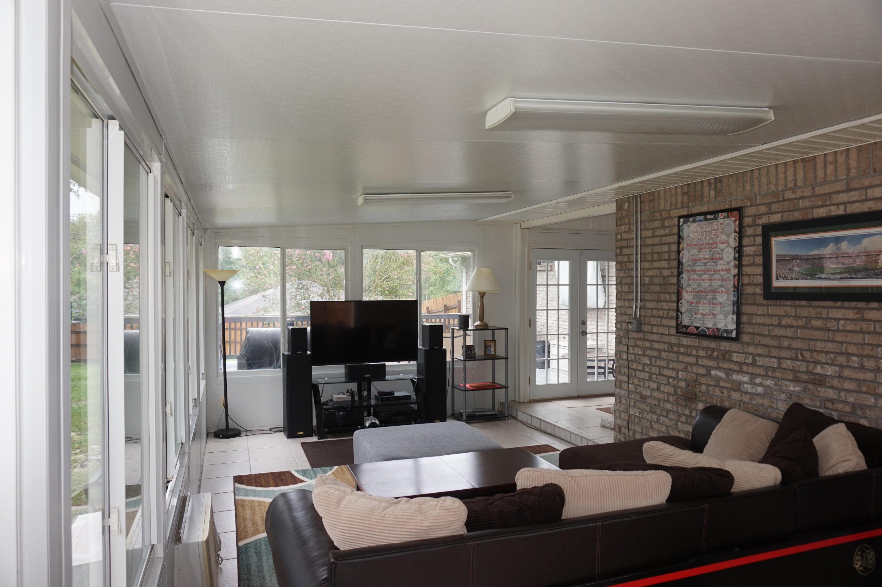 NORTHVIEW ESTATES 3RD ADDN - Residential