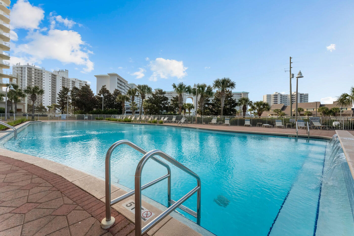 ARIEL DUNES - Residential