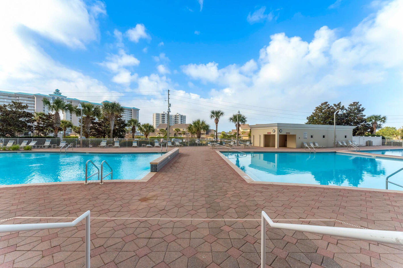 ARIEL DUNES - Residential