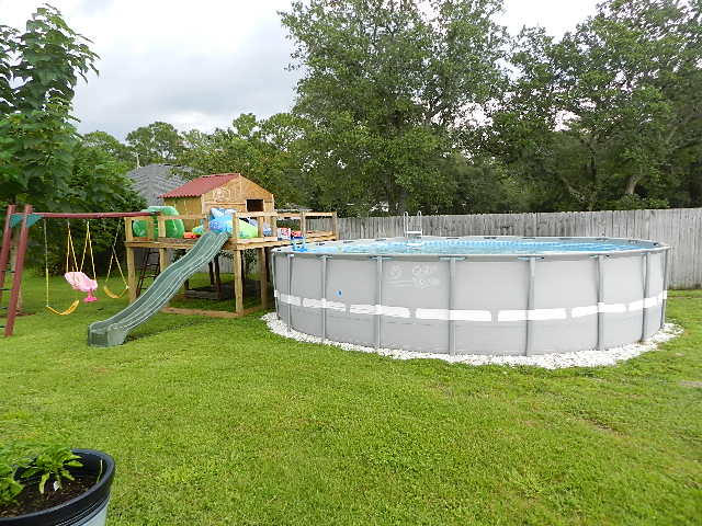 NAVARRE S/D 2ND ADDN - Residential