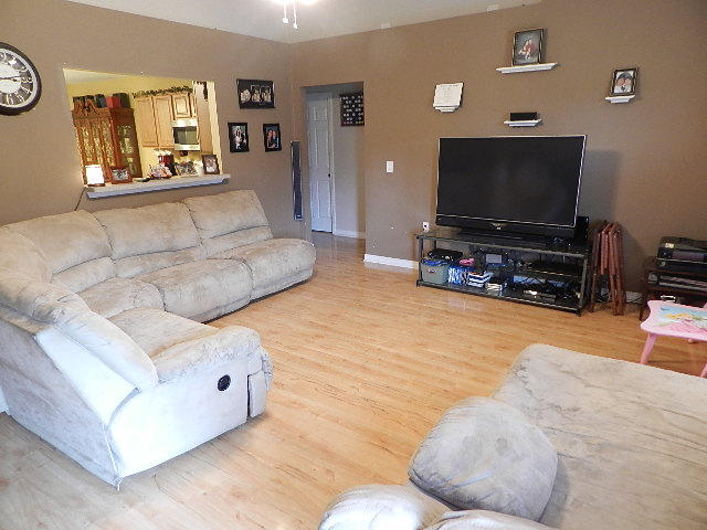 NAVARRE S/D 2ND ADDN - Residential