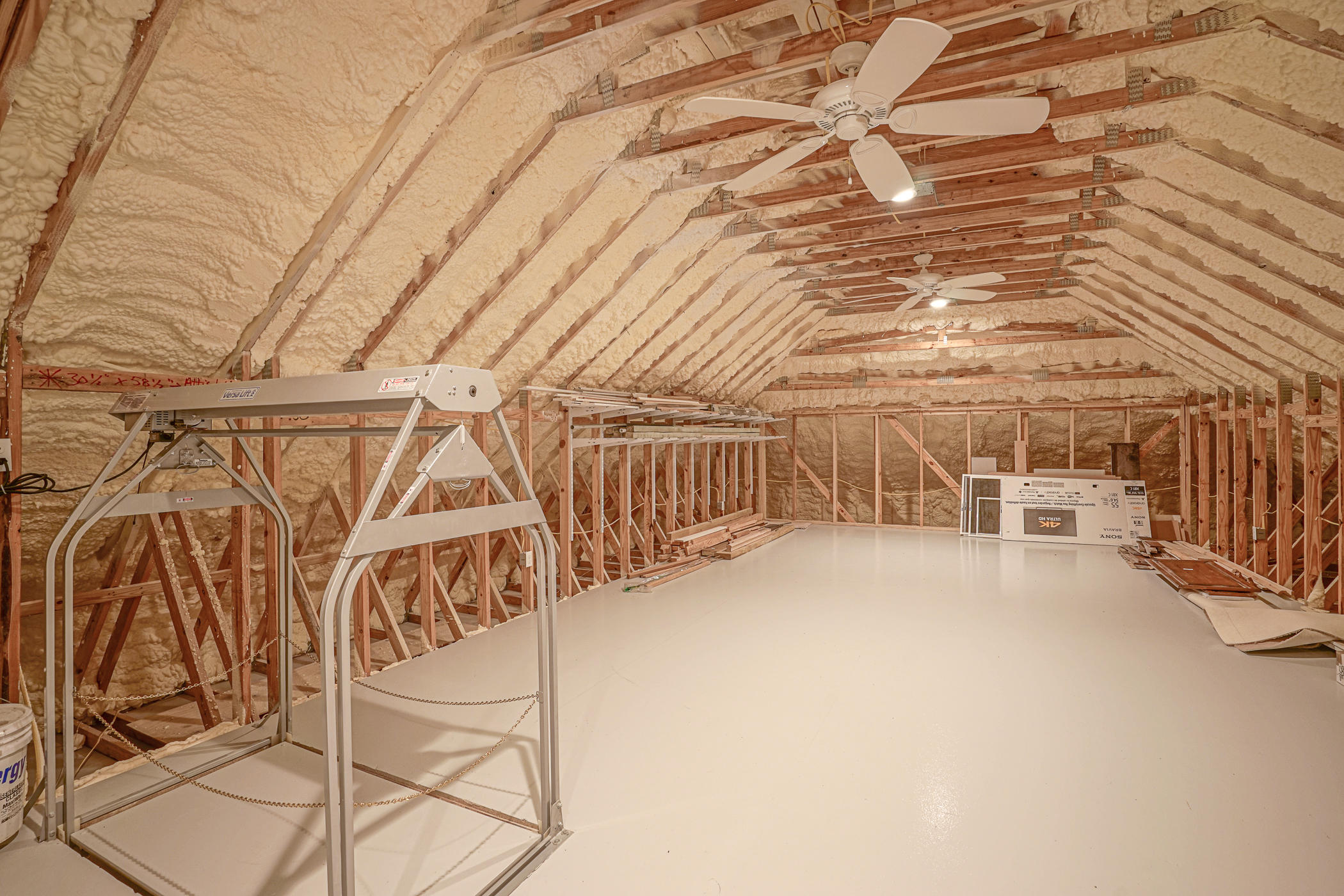 BURNT PINE - Residential