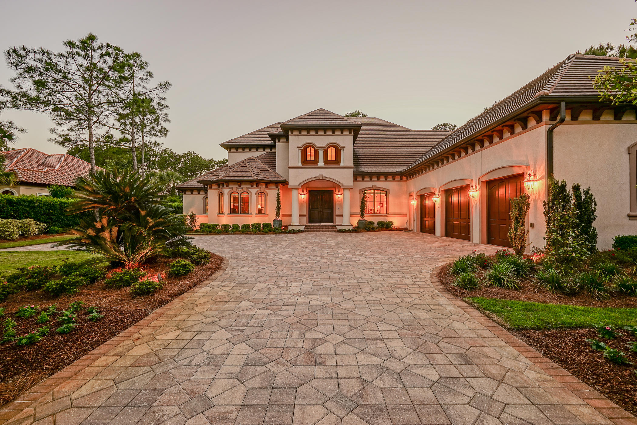 BURNT PINE - Residential