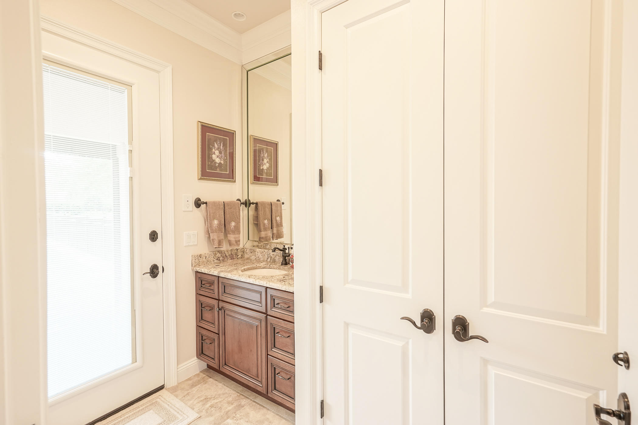 BURNT PINE - Residential