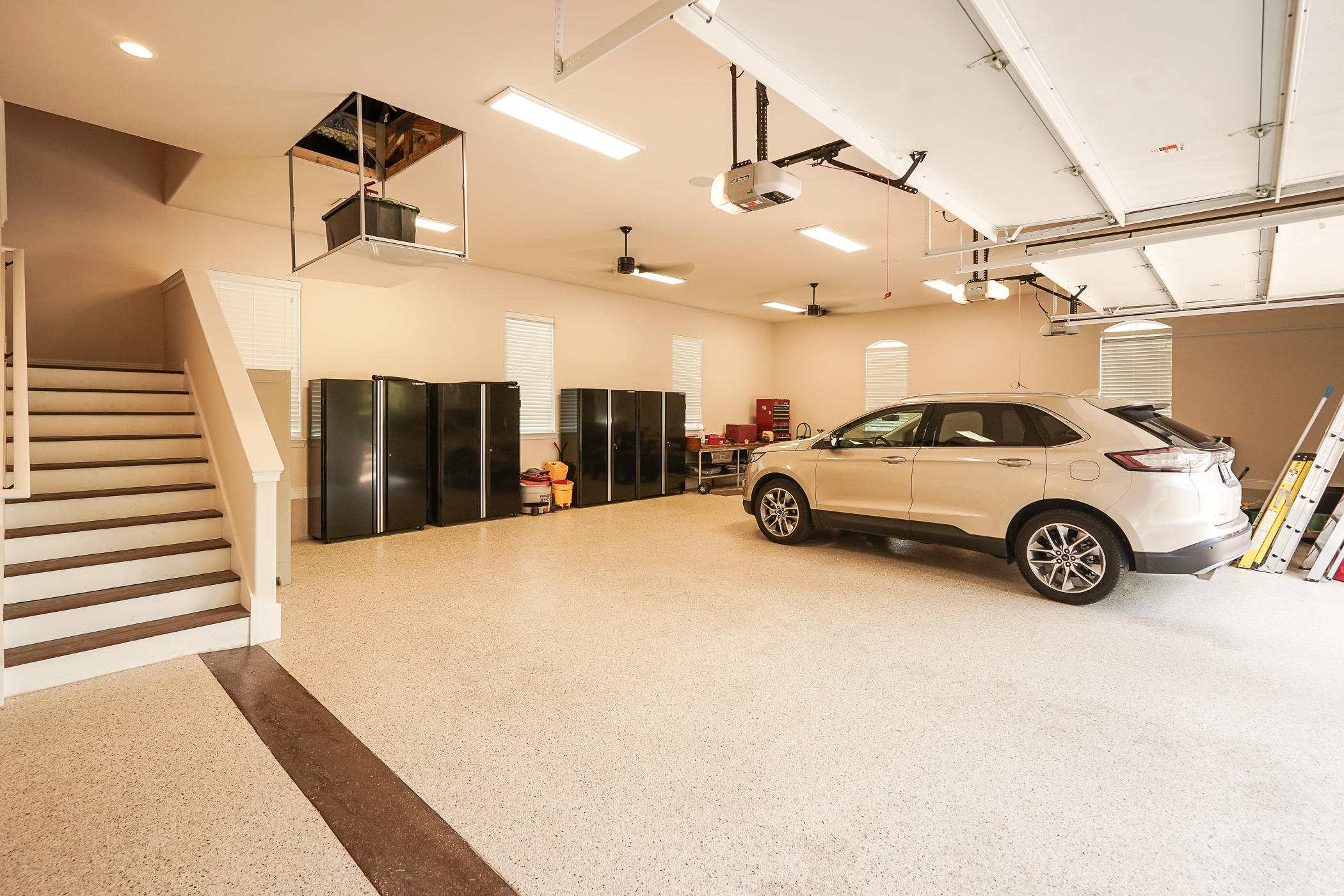 BURNT PINE - Residential