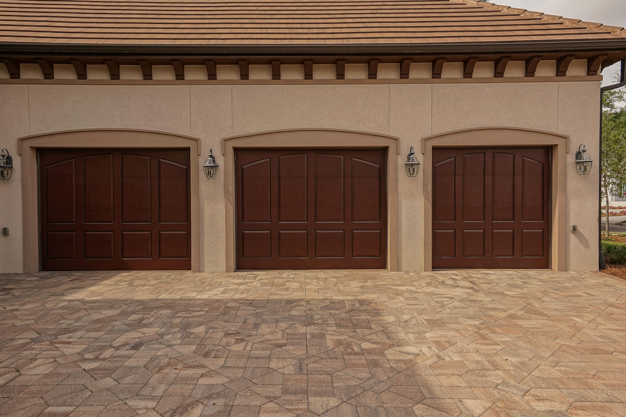 BURNT PINE - Residential