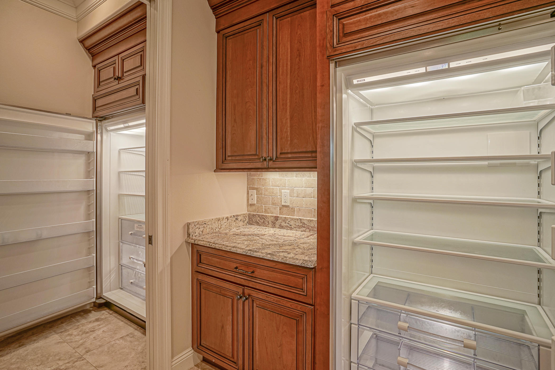 BURNT PINE - Residential