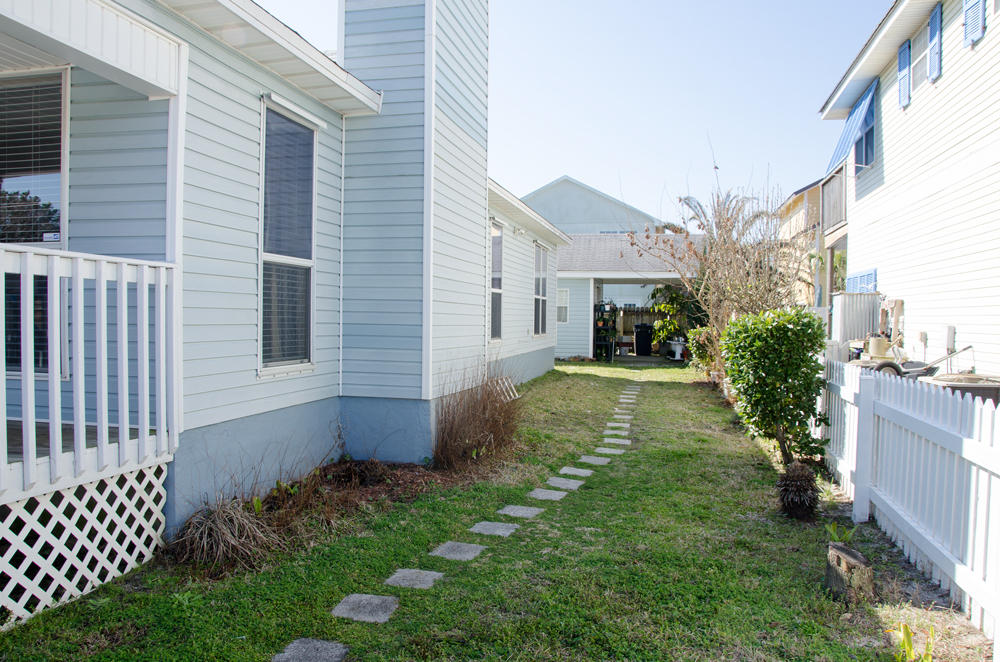 FRANGISTA BEACH 1ST ADDN - Residential