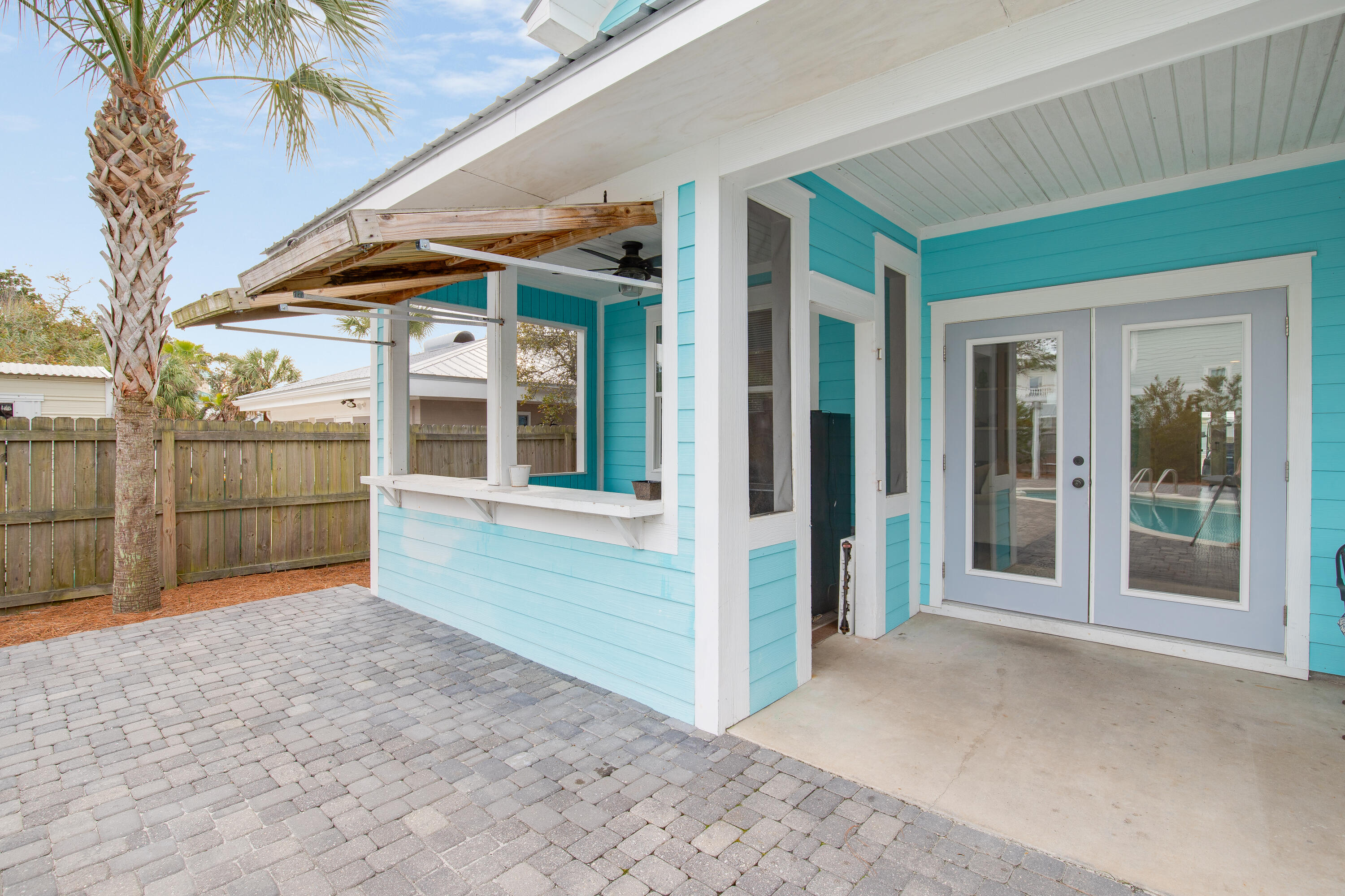 CRYSTAL BEACH - Residential