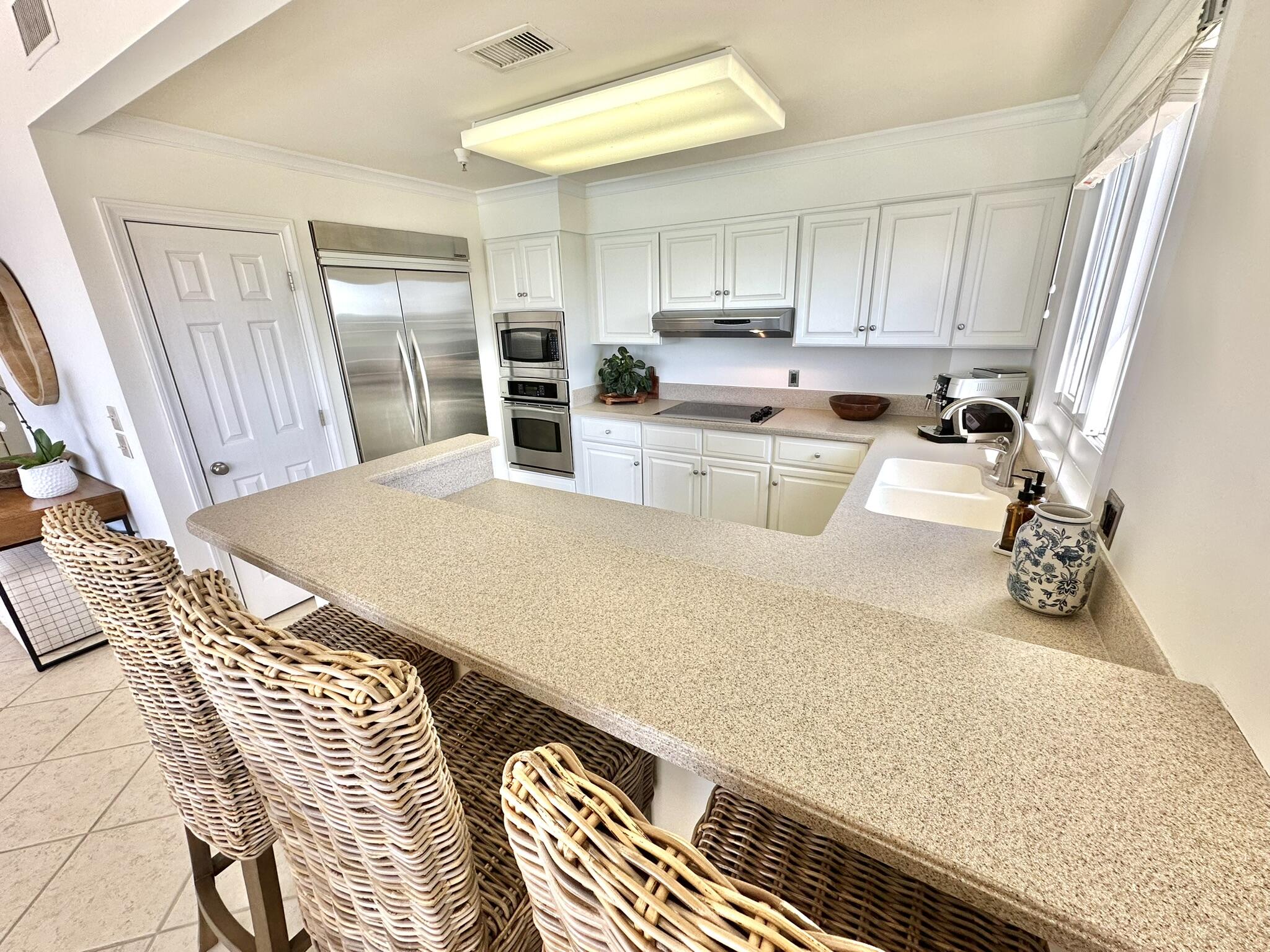 SOUTHWINDS 1 CONDO - Residential