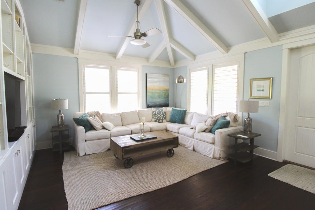 HIDDEN HIGHLANDS - Residential