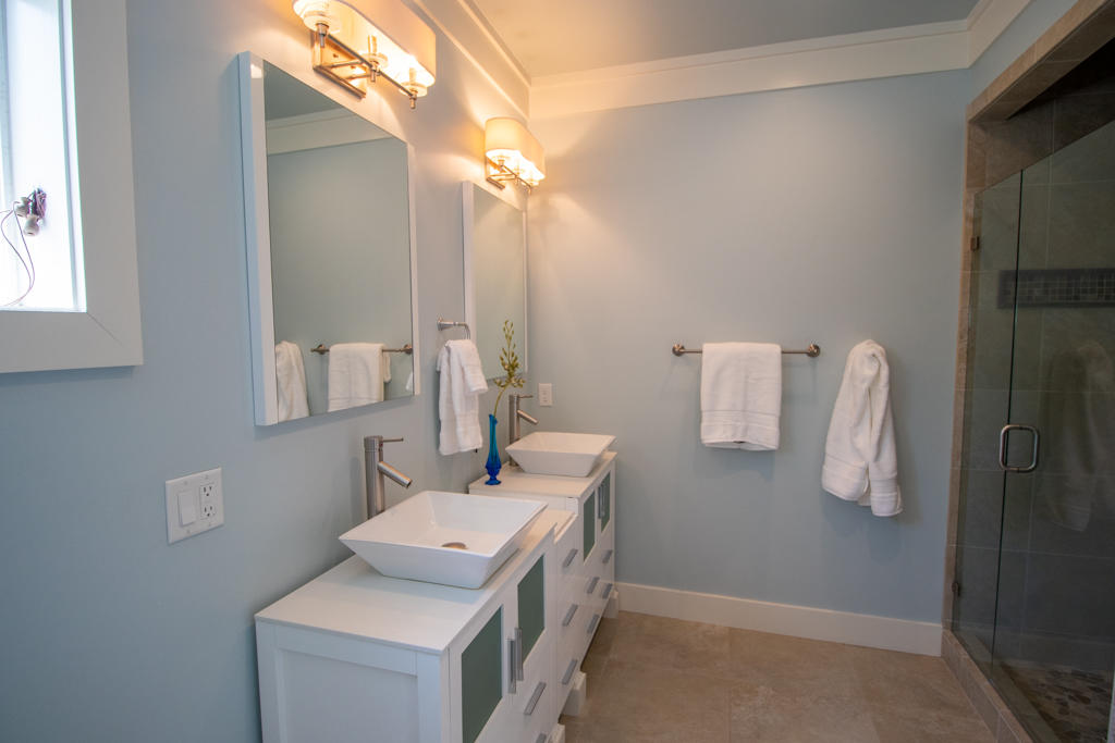 HIDDEN HIGHLANDS - Residential