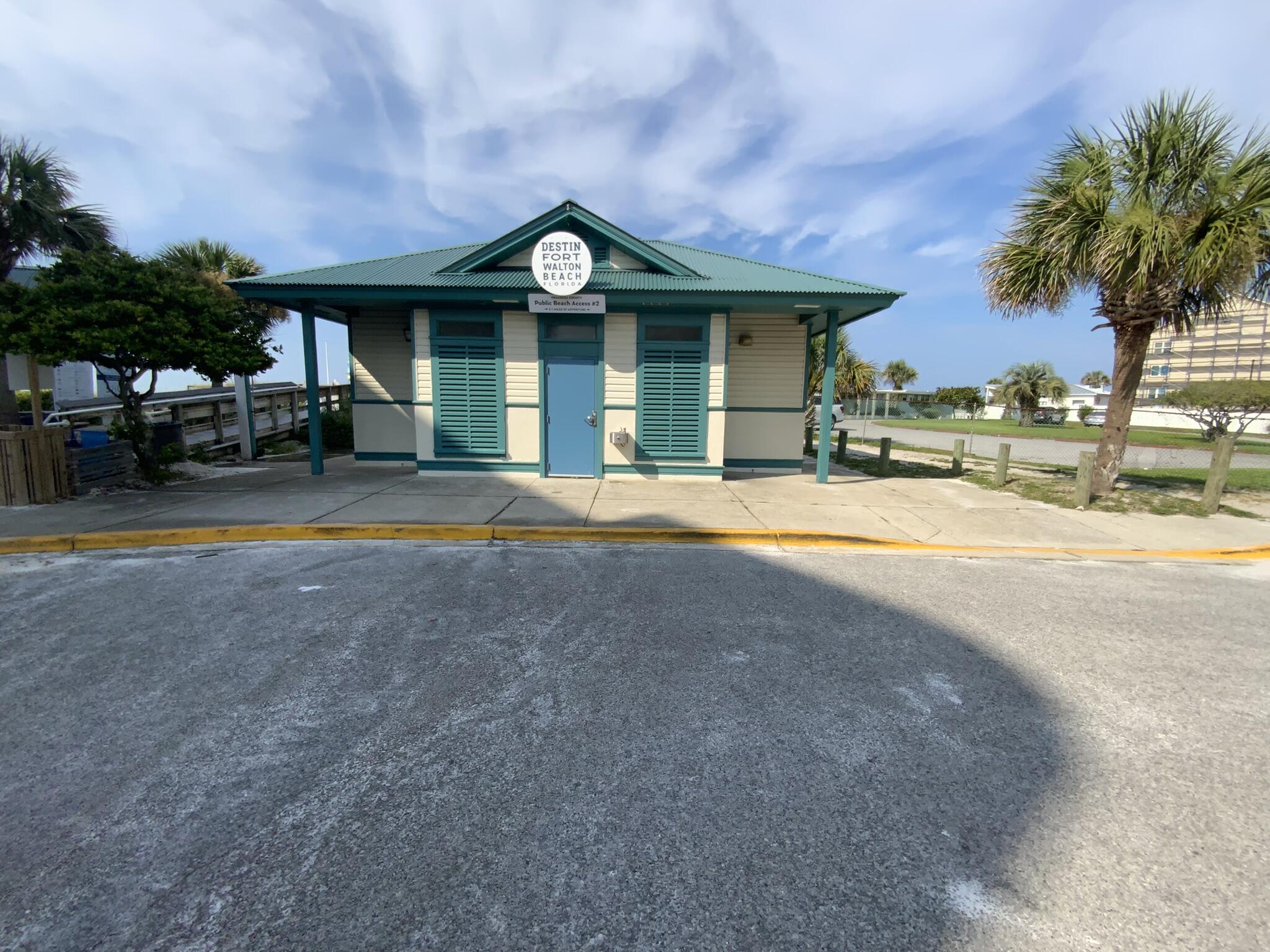 ISLANDWOOD CONDO - Residential