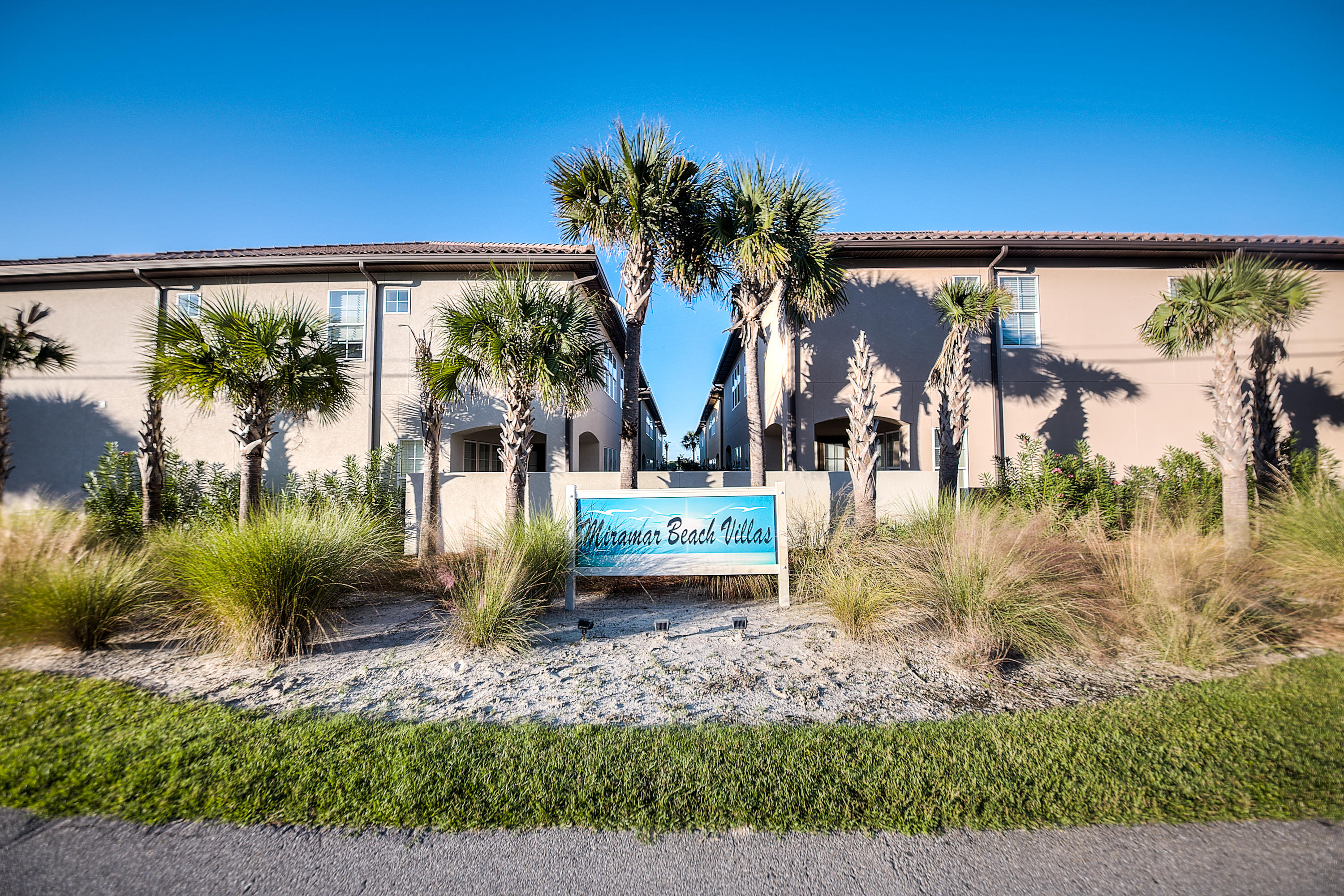 MIRAMAR BEACH VILLAS - Residential