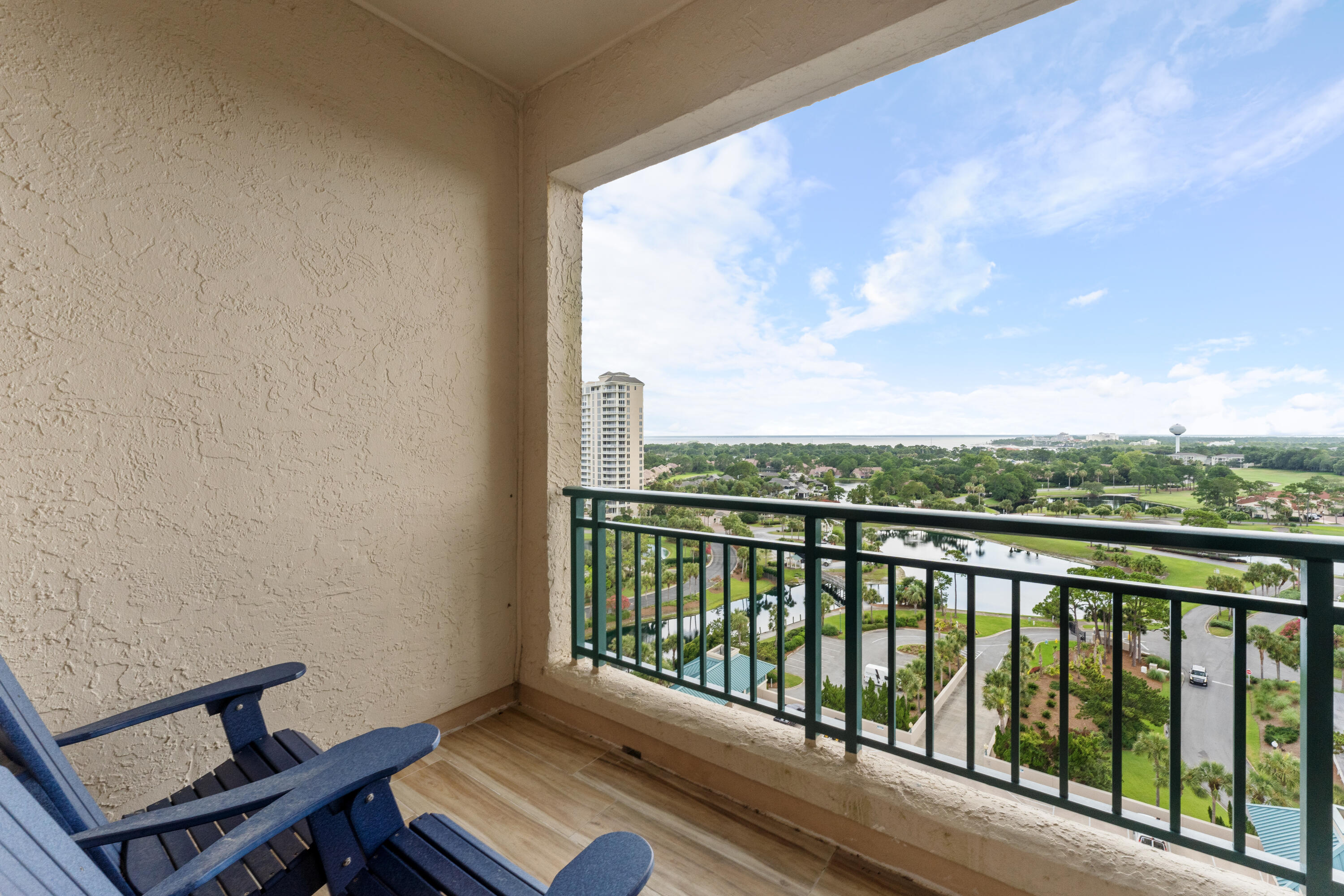 SOUTHWINDS I - Residential