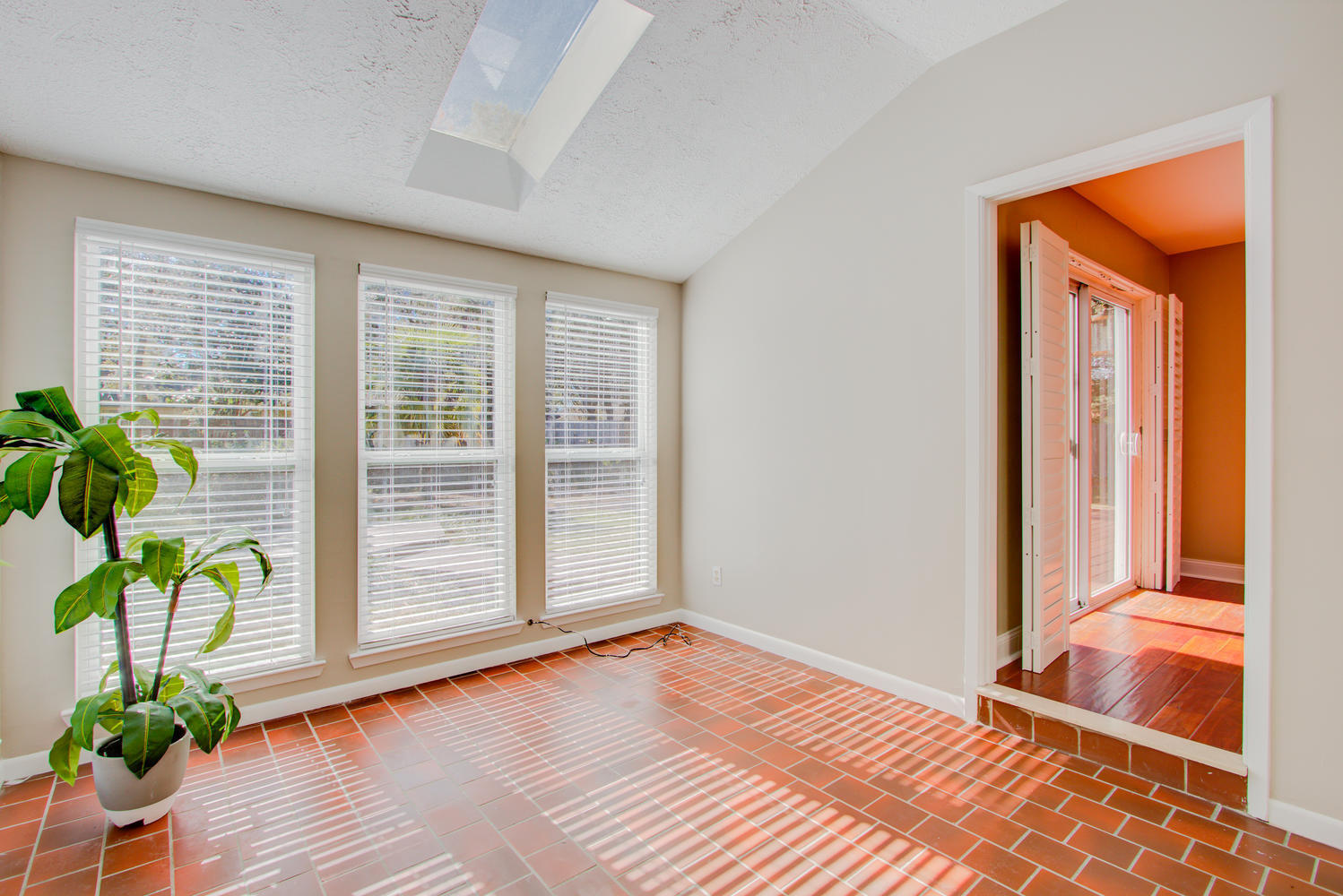 Caribbean Village 1-C - Residential Lease