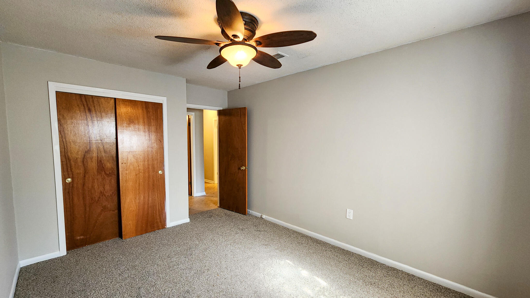 CHEROKEE WOODS - Residential