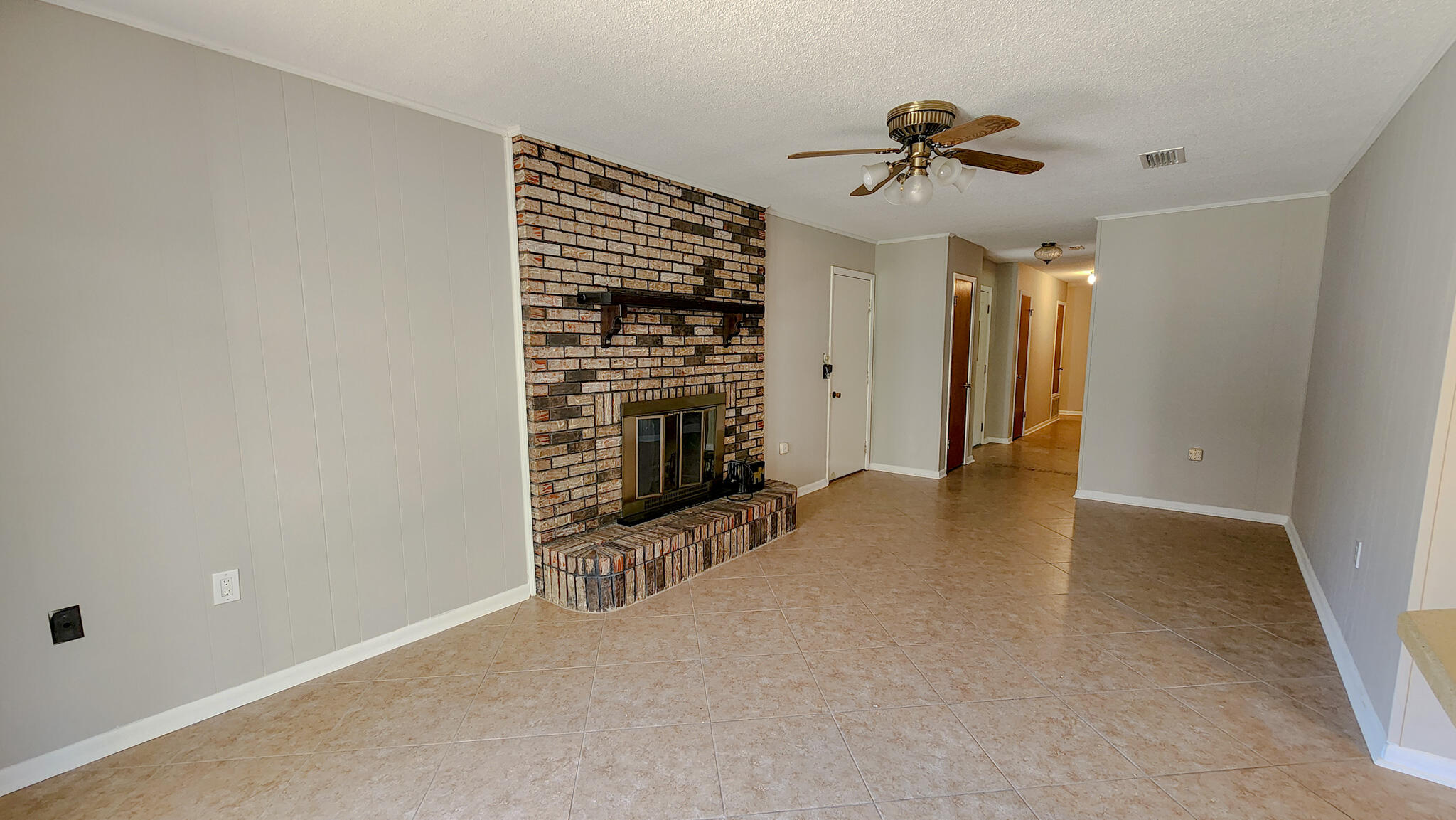 CHEROKEE WOODS - Residential