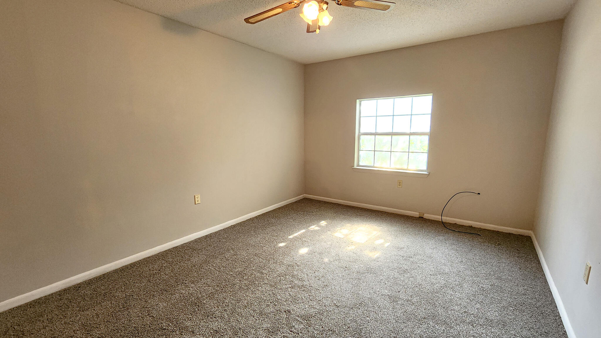 CHEROKEE WOODS - Residential