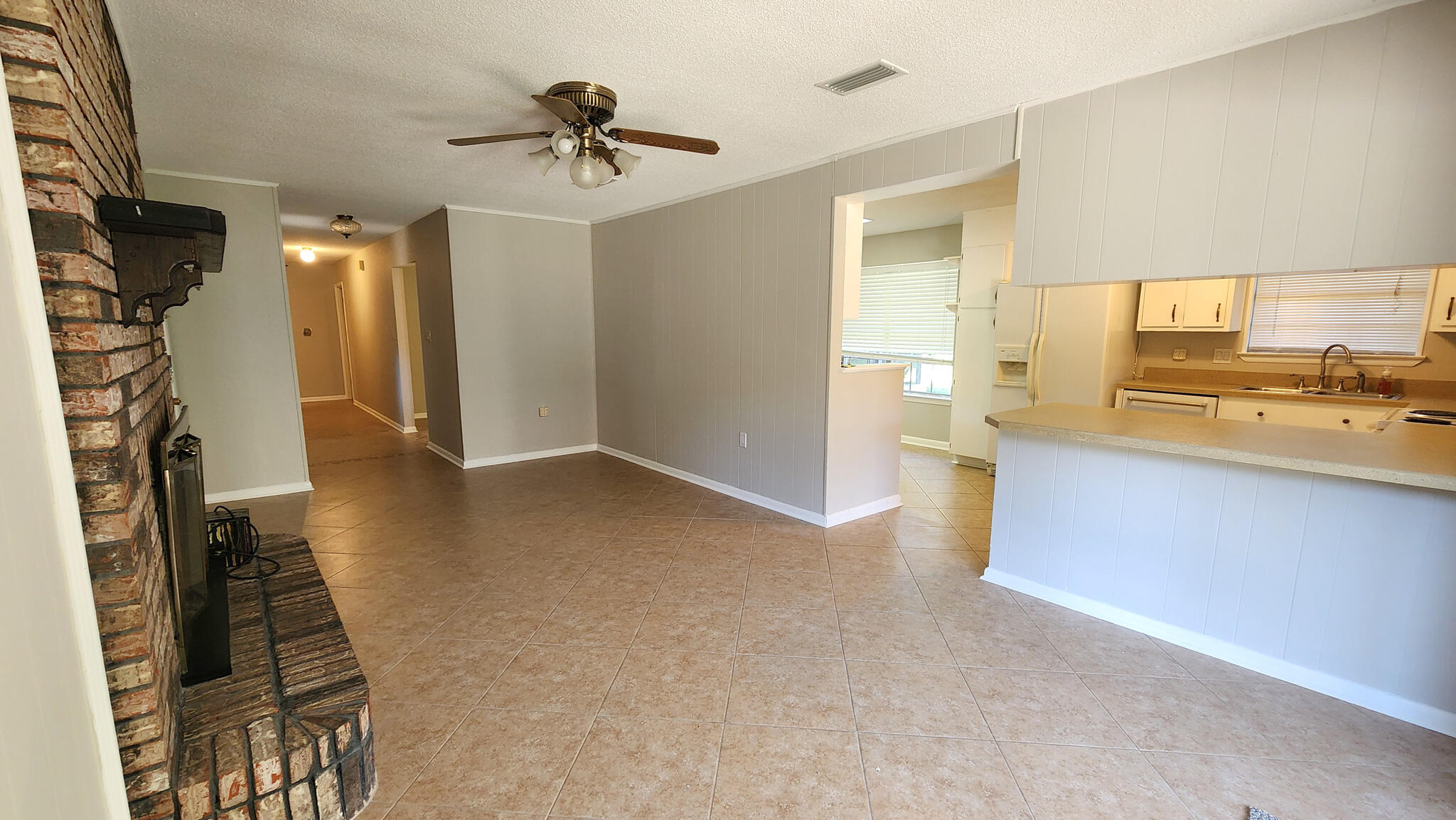 CHEROKEE WOODS - Residential