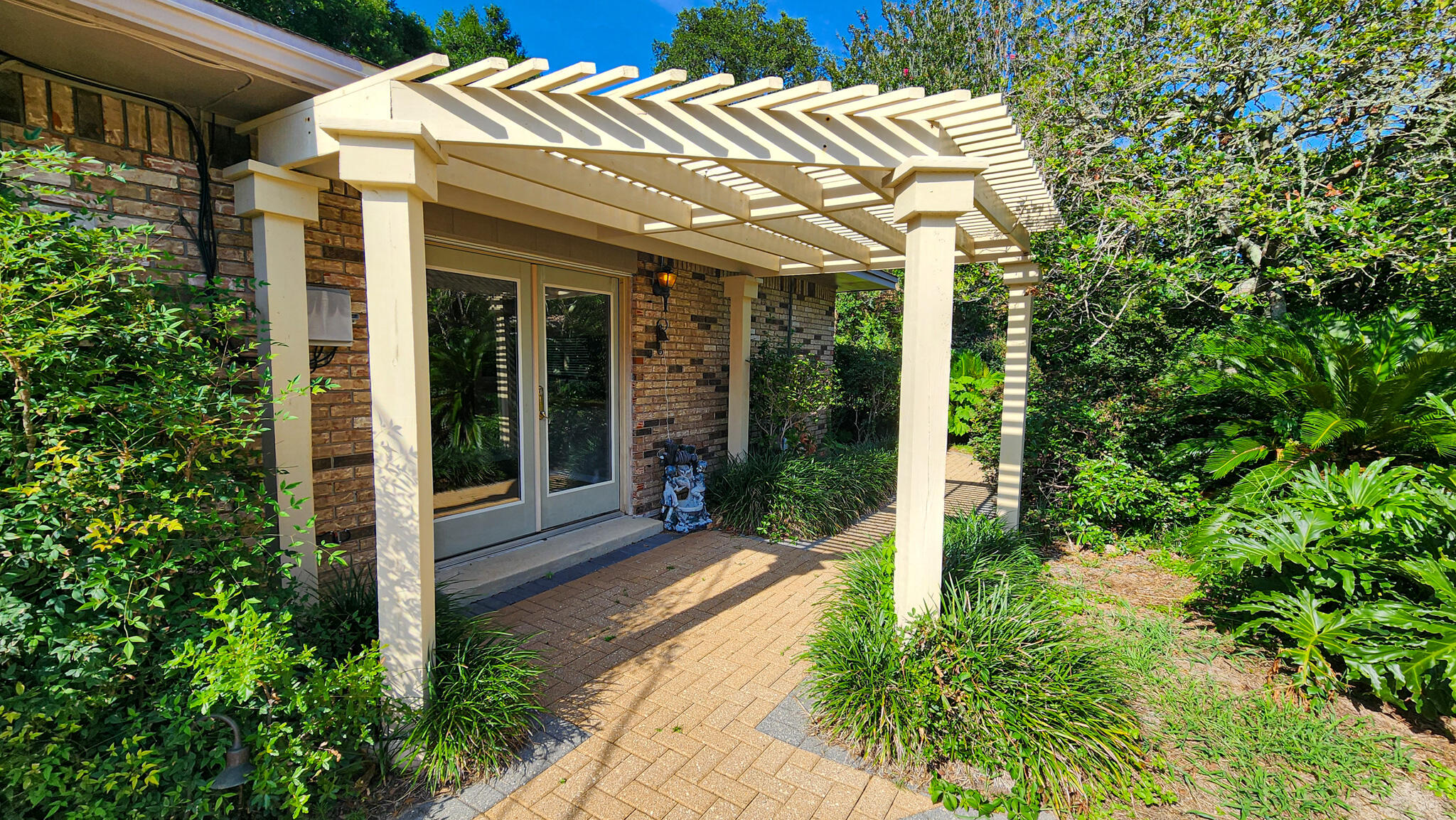 CHEROKEE WOODS - Residential