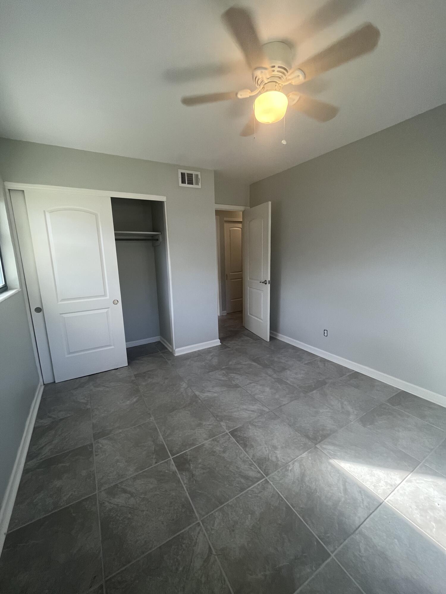 ELLIOTTS POINT 10TH ADDN - Residential Lease