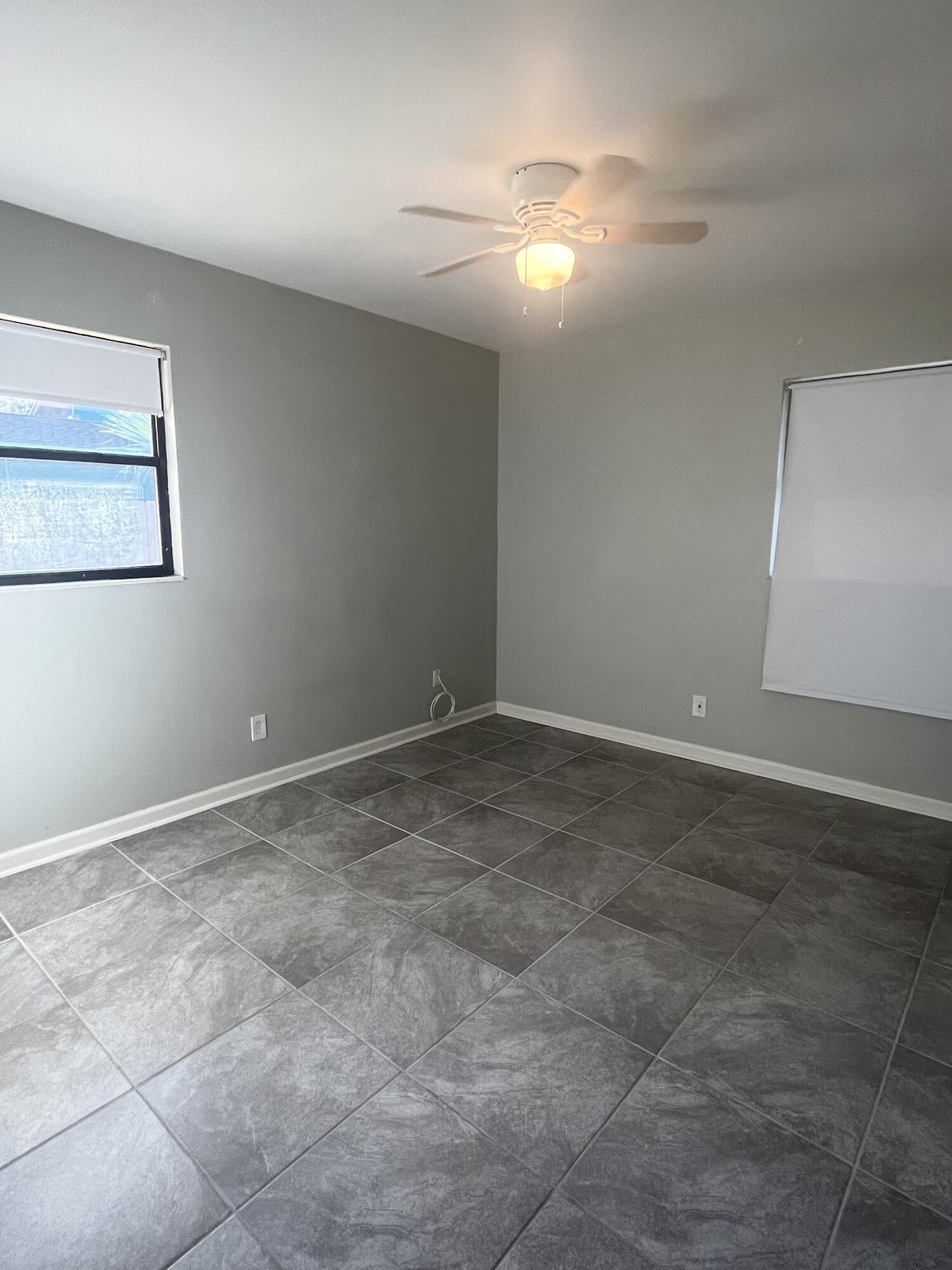 ELLIOTTS POINT 10TH ADDN - Residential Lease