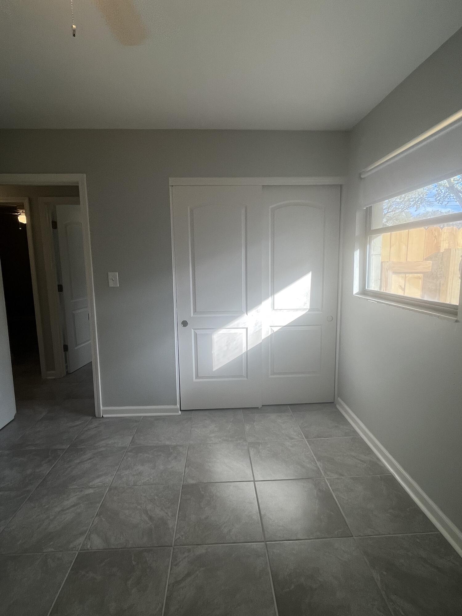 ELLIOTTS POINT 10TH ADDN - Residential Lease