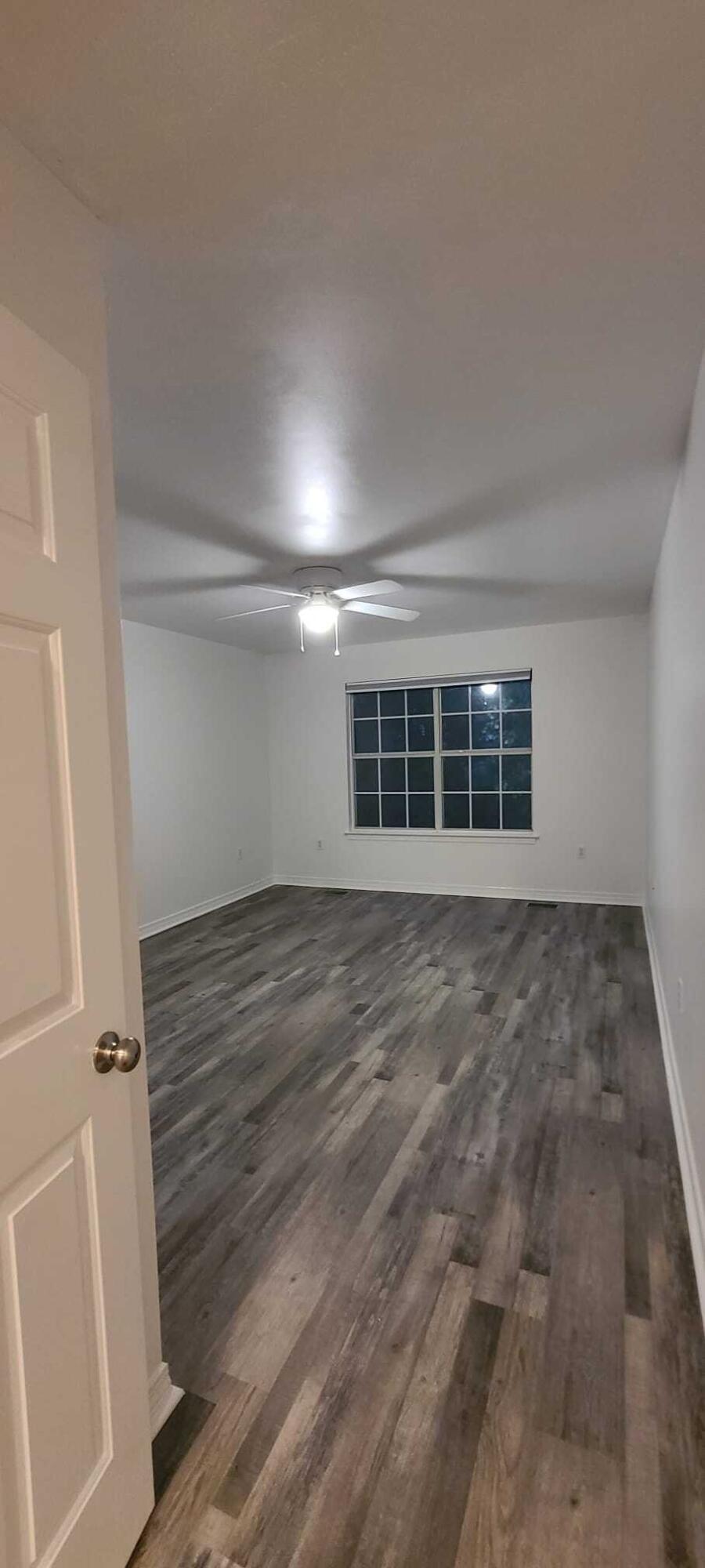 REFLECTIONS AT BLUEWATER BAY T/H - Residential Lease