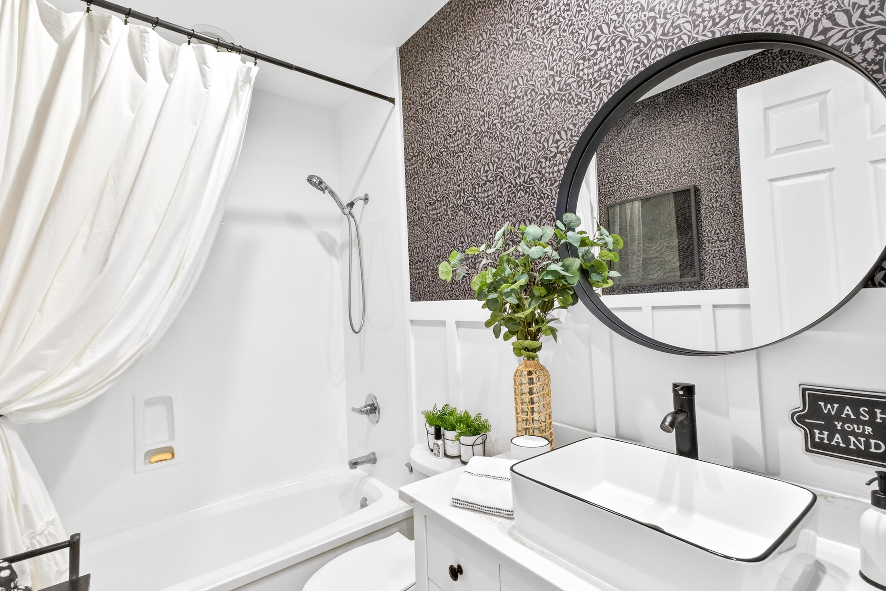 CRYSTAL LAKE AT SANDESTIN - Residential