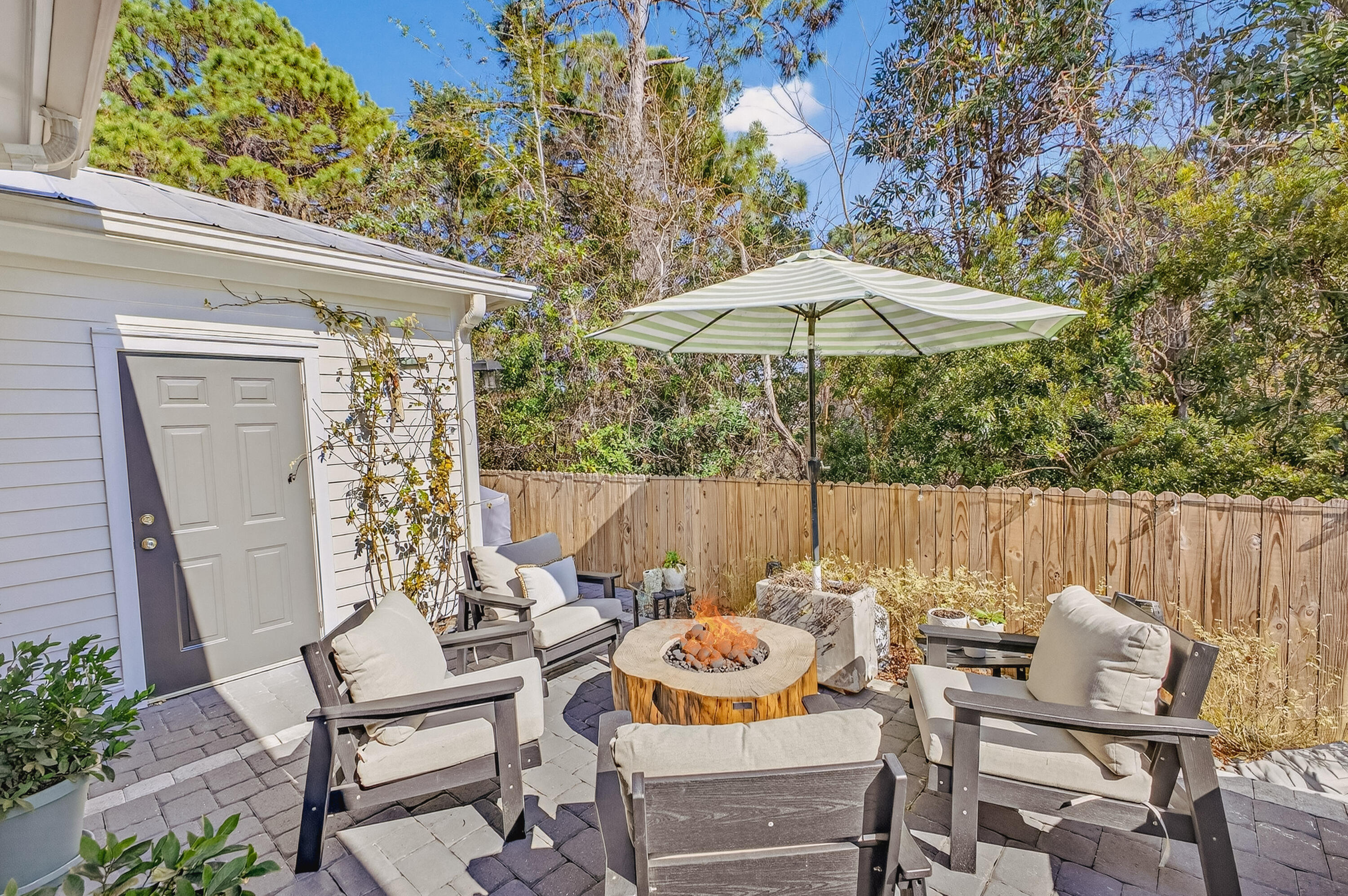 CRYSTAL LAKE AT SANDESTIN - Residential