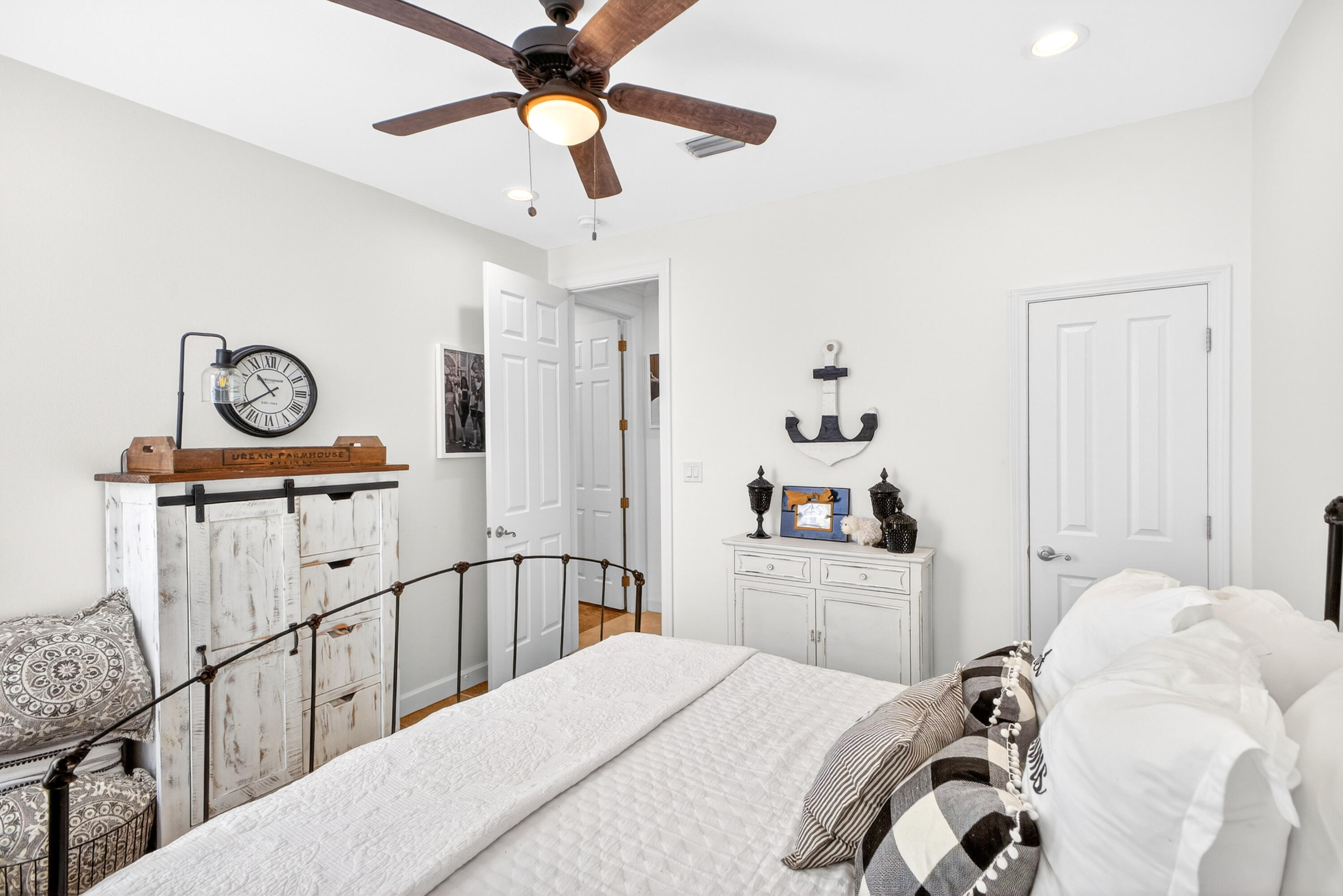 CRYSTAL LAKE AT SANDESTIN - Residential