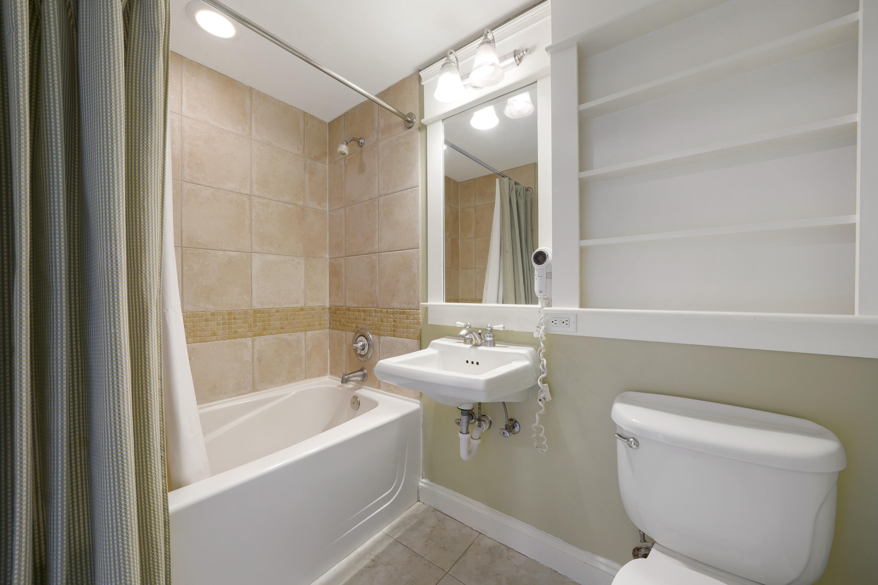 GRAND SANDESTIN THE - Residential