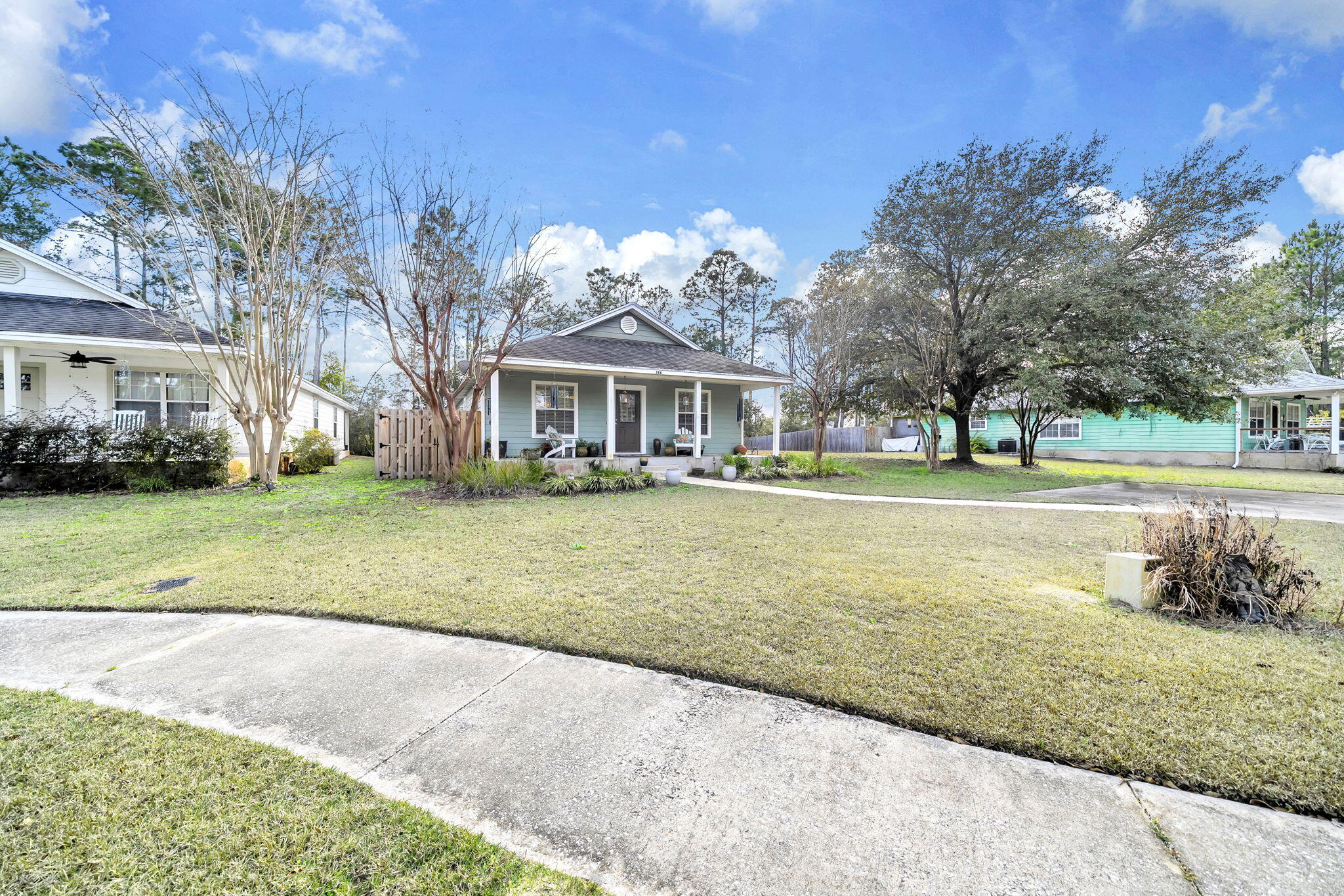 BAYOU FARMS - Residential