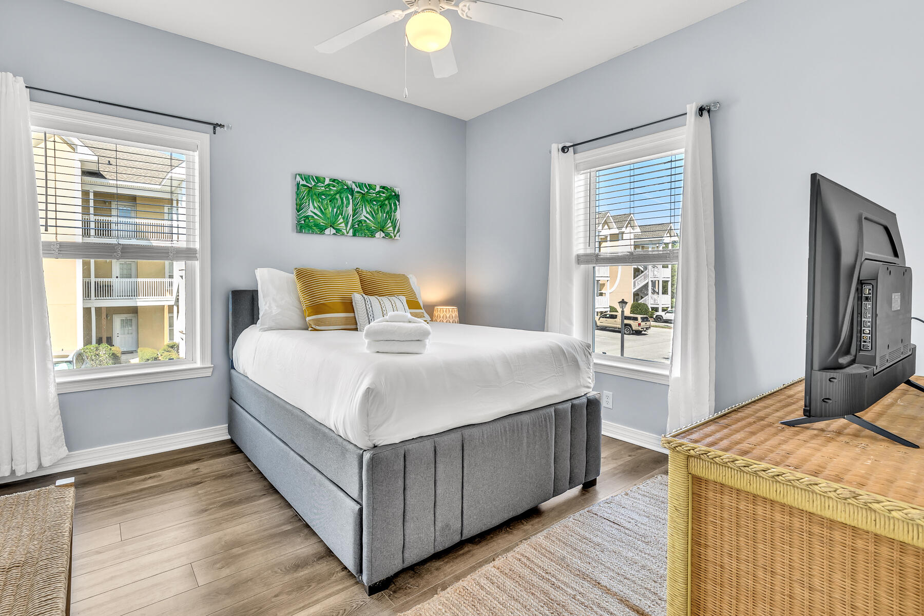 HERON'S WATCH CONDOPH V - Residential Lease