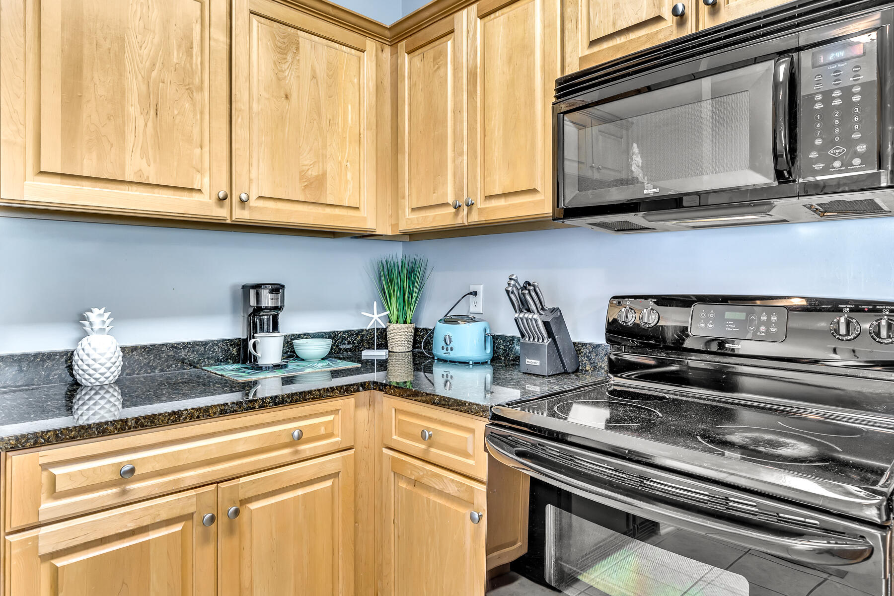 HERON'S WATCH CONDOPH V - Residential Lease