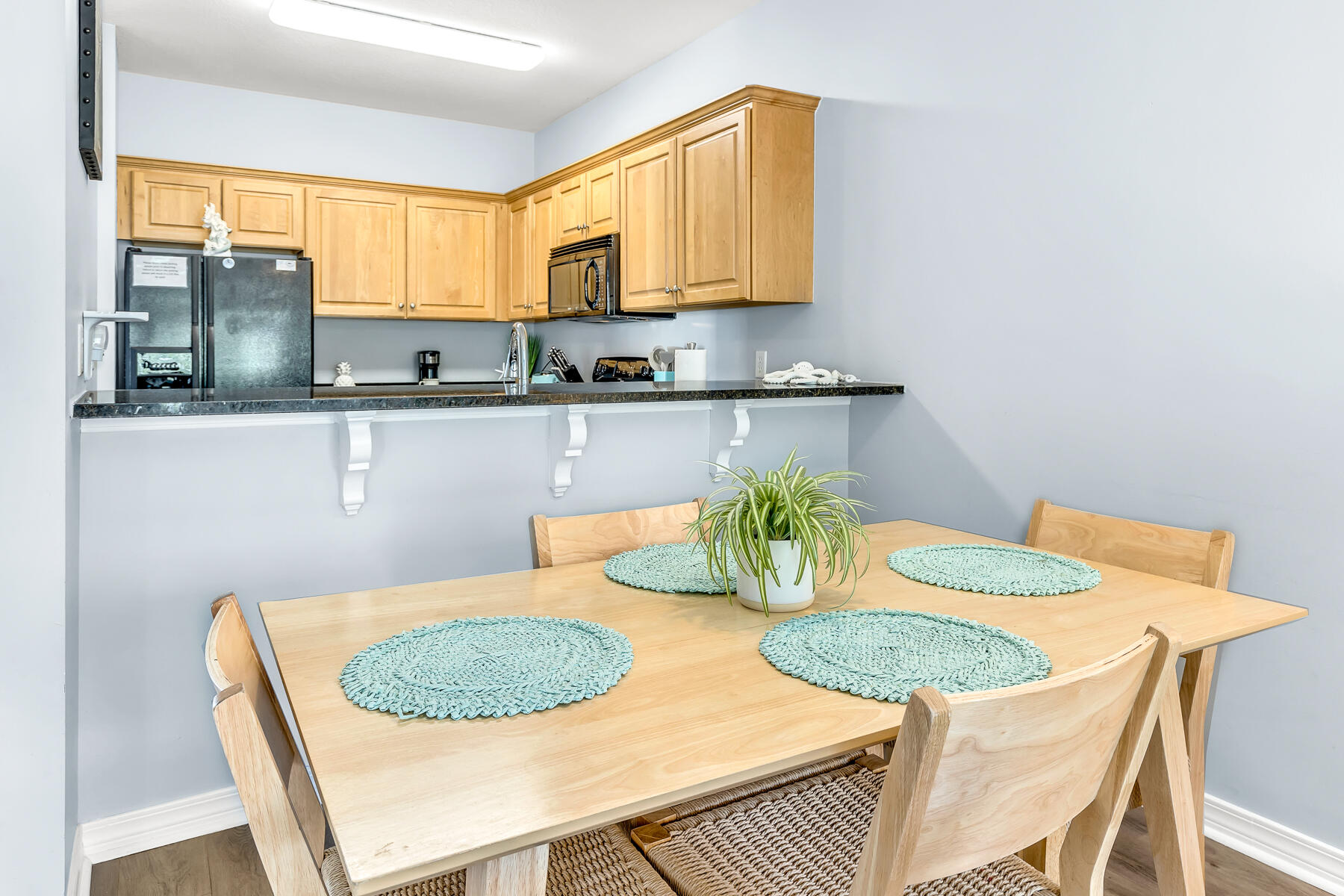 HERON'S WATCH CONDOPH V - Residential Lease