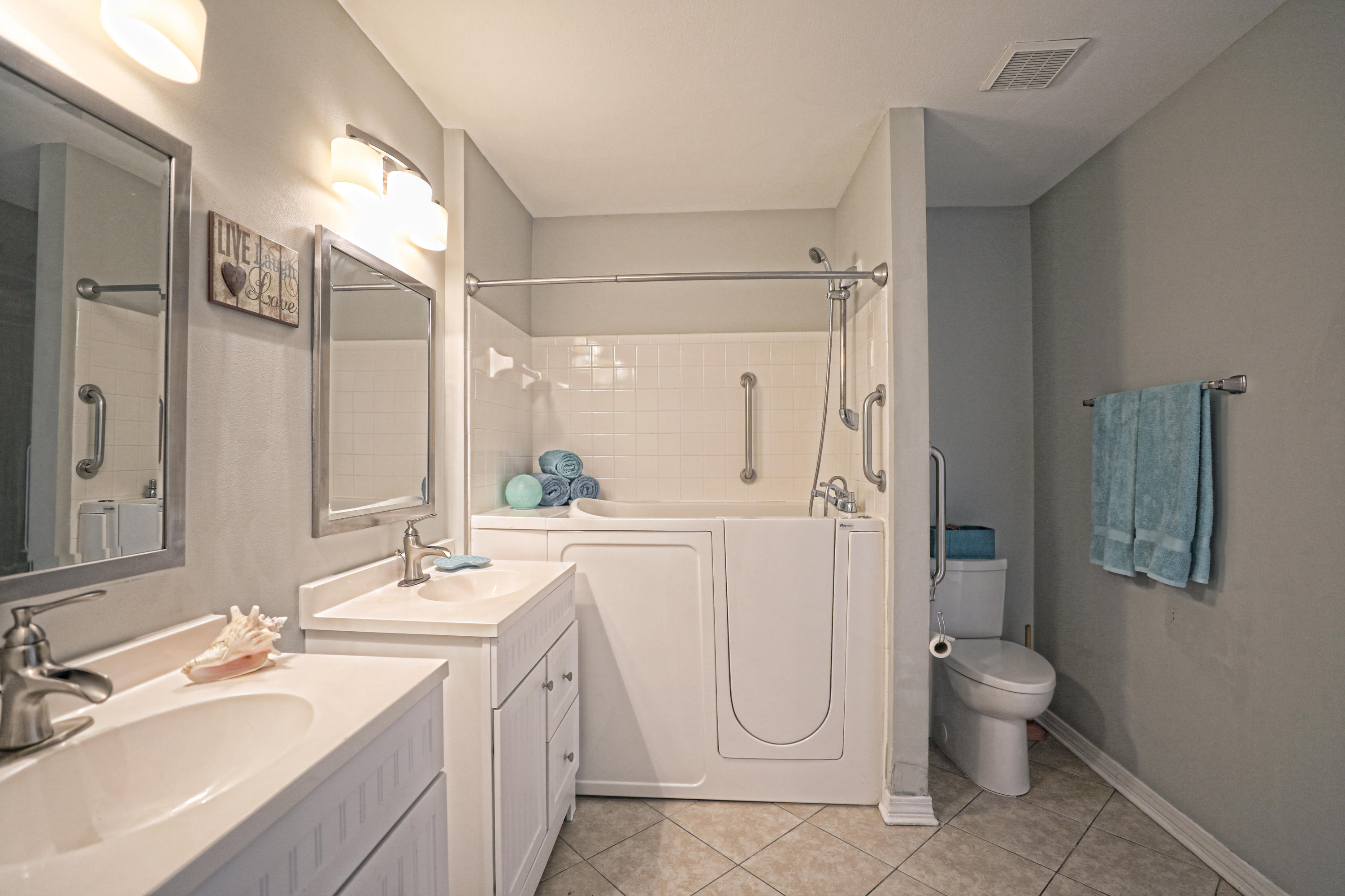 LAKE PIPPIN - Residential