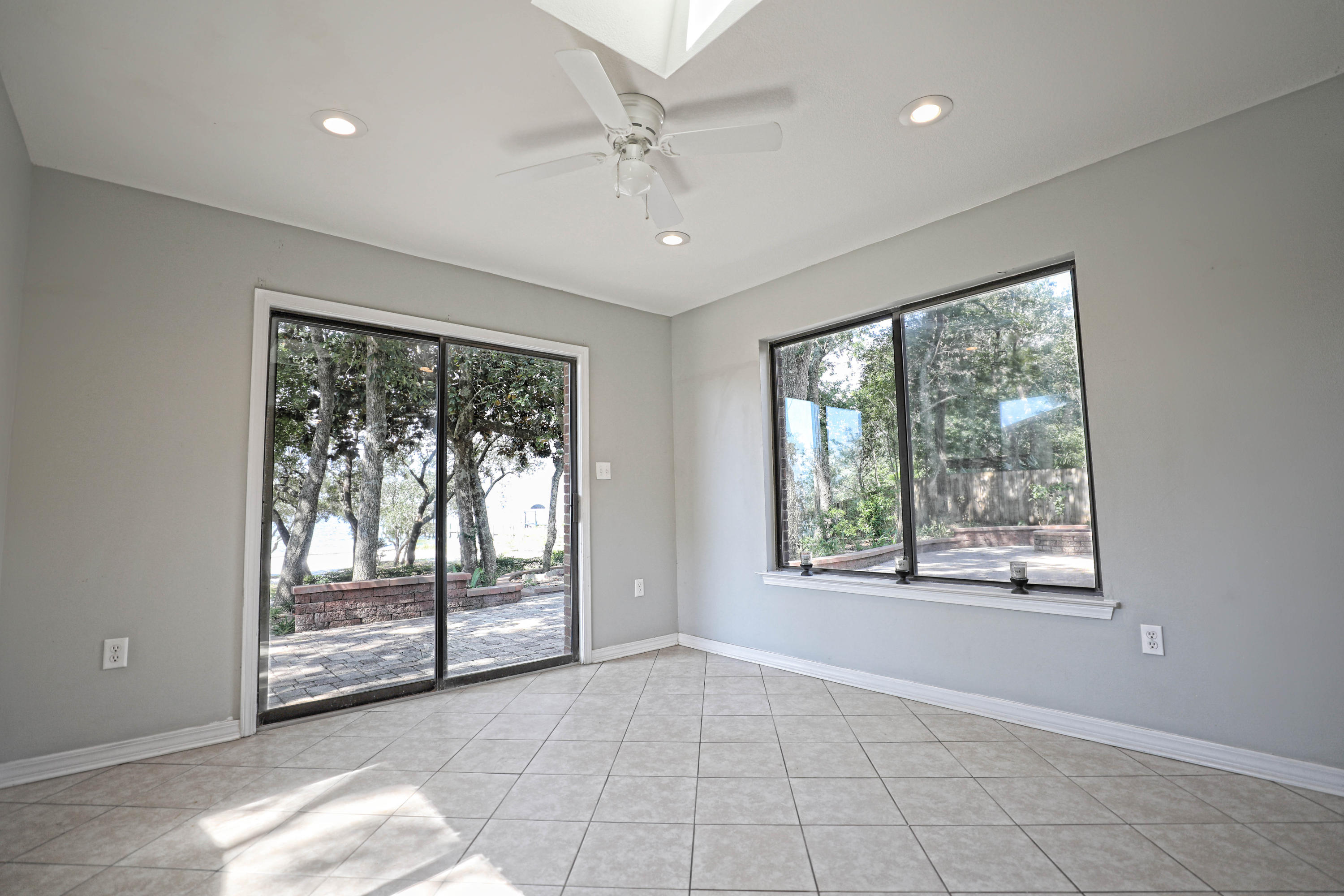 LAKE PIPPIN - Residential